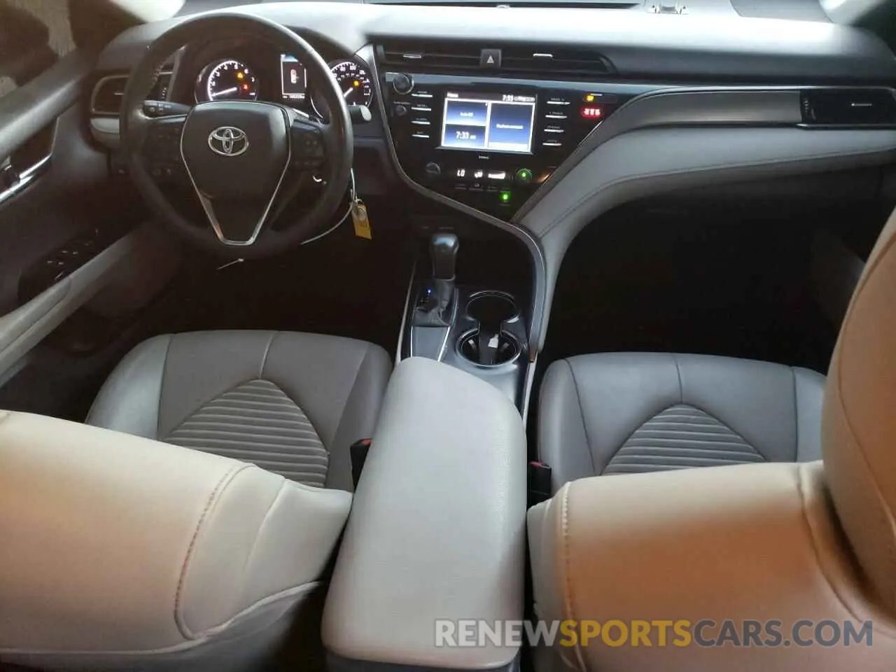 8 fotografías del automóvil dañado 4T1G11AK4LU359362 TOYOTA CAMRY 2020