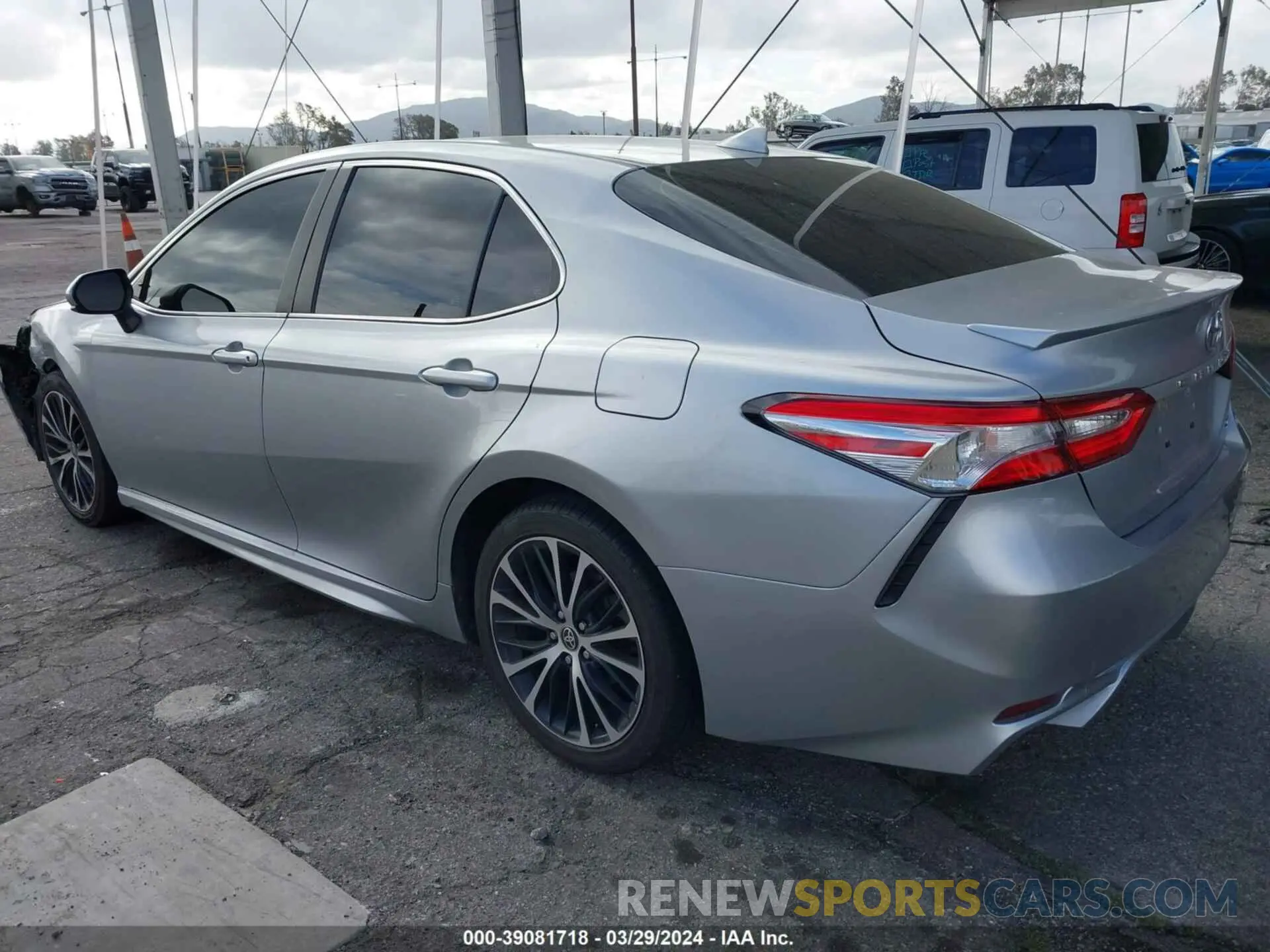 14 fotografías del automóvil dañado 4T1G11AK4LU363217 TOYOTA CAMRY 2020