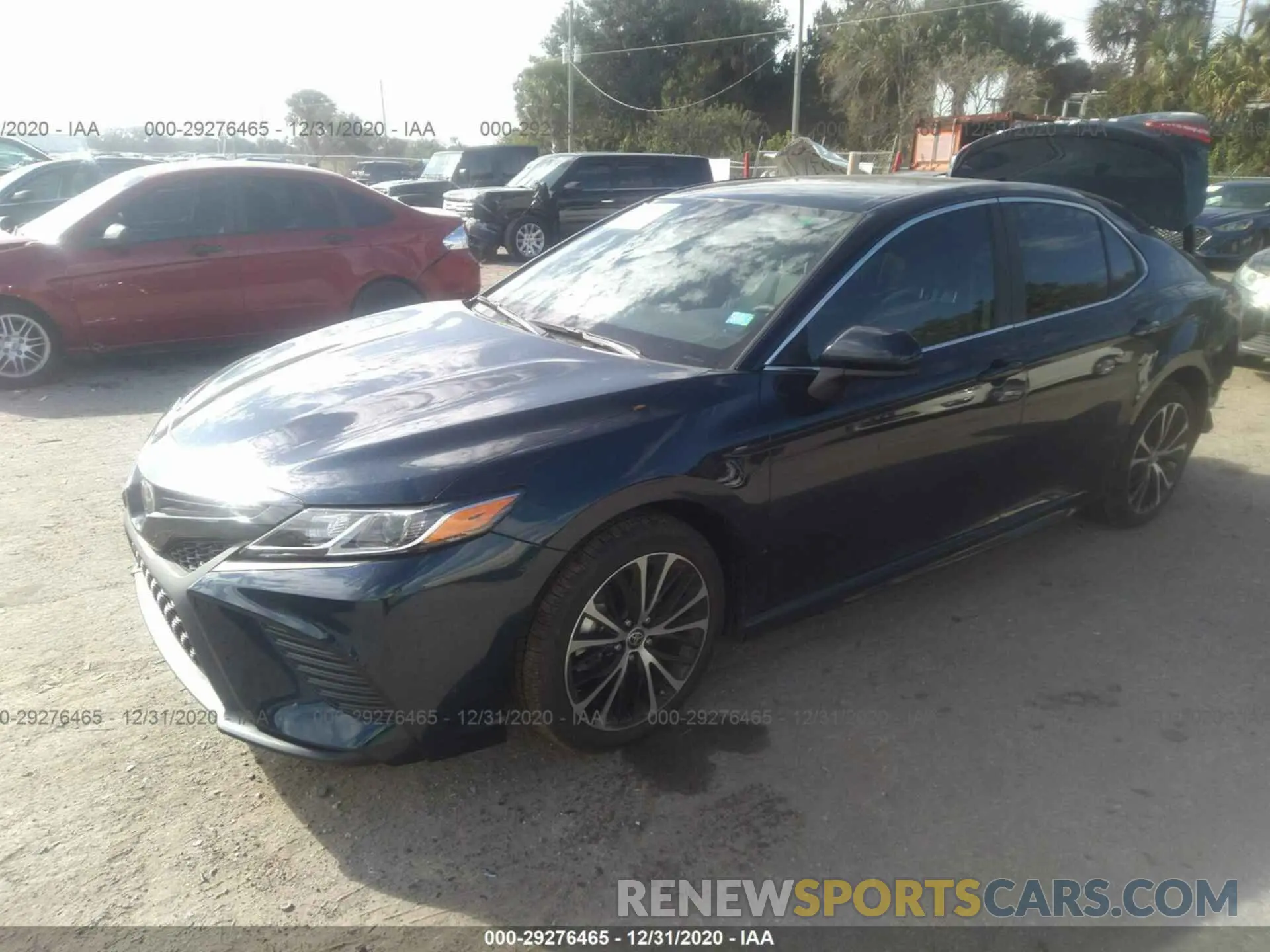 2 fotografías del automóvil dañado 4T1G11AK4LU502133 TOYOTA CAMRY 2020