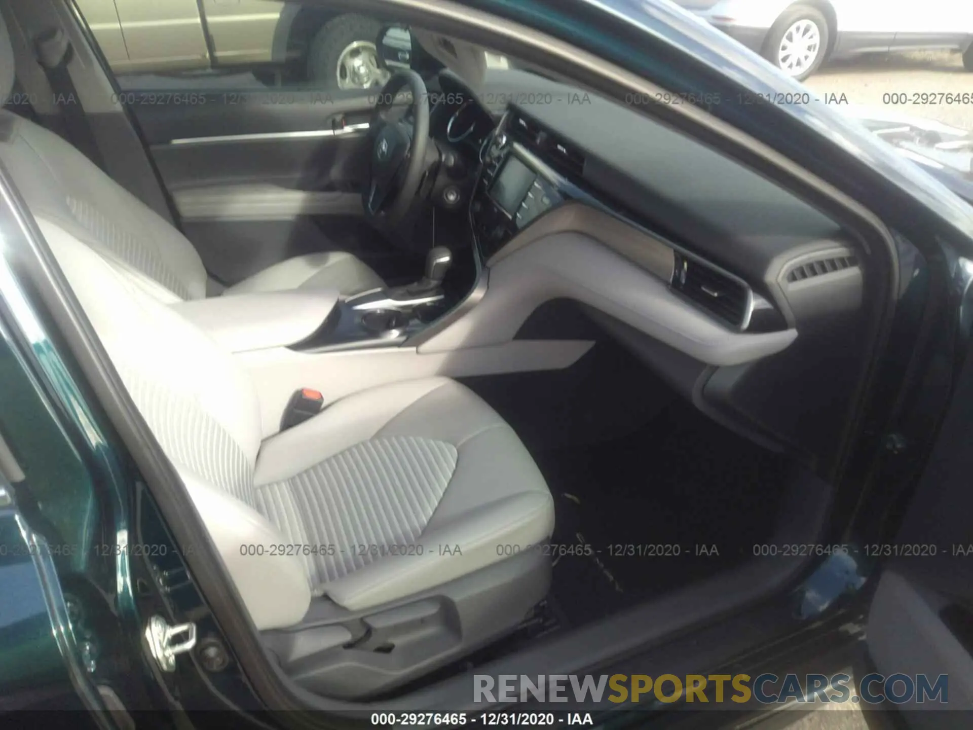 5 fotografías del automóvil dañado 4T1G11AK4LU502133 TOYOTA CAMRY 2020
