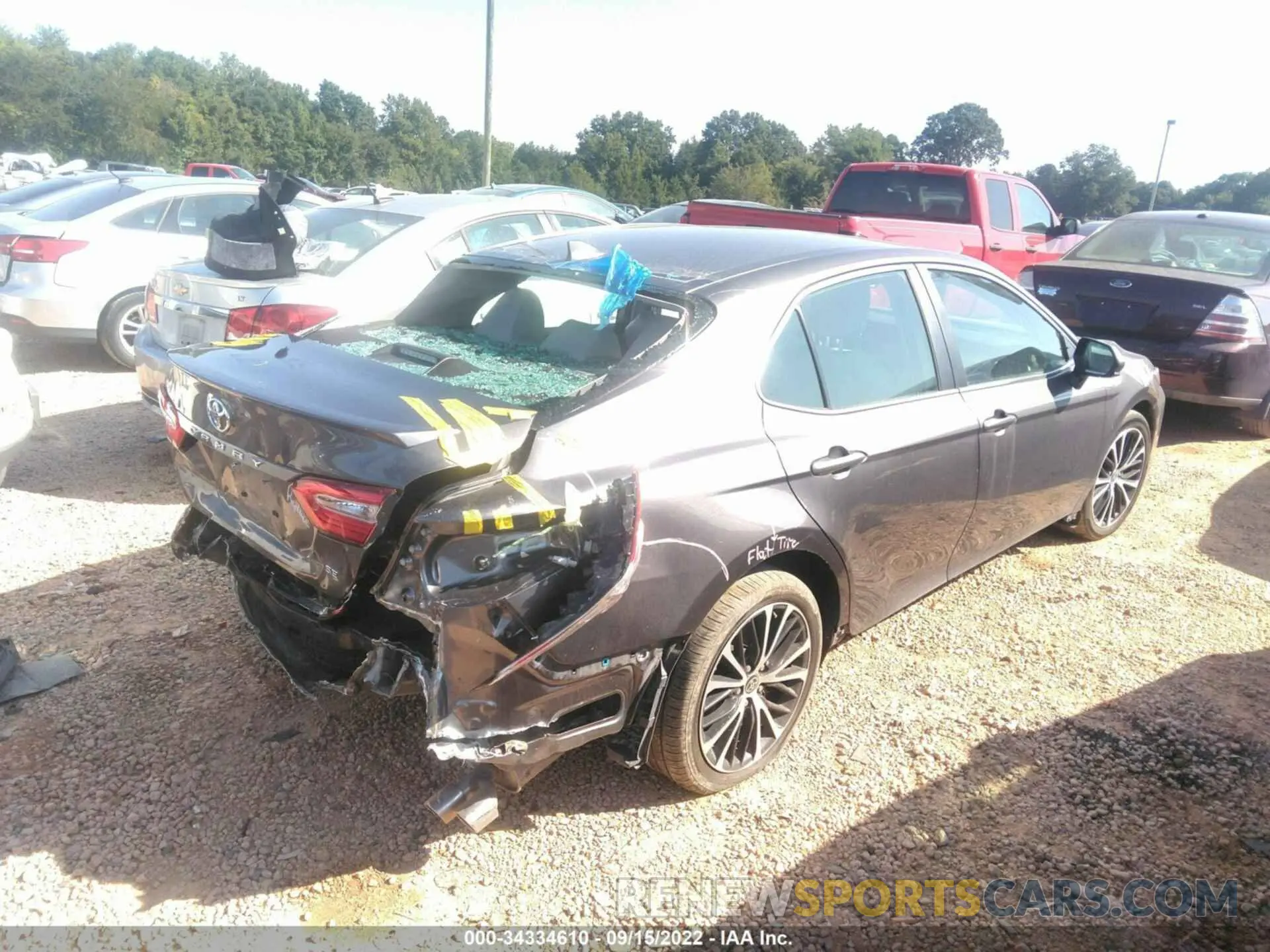 4 fotografías del automóvil dañado 4T1G11AK4LU502701 TOYOTA CAMRY 2020