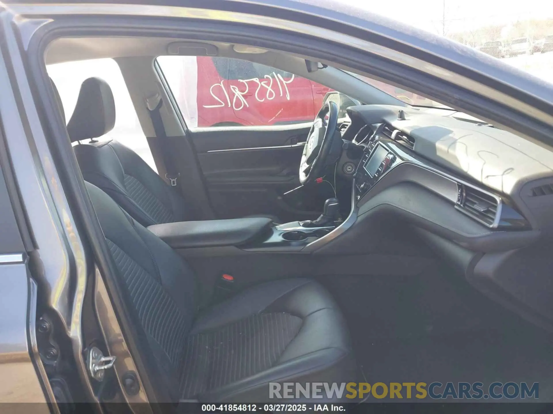 5 fotografías del automóvil dañado 4T1G11AK4LU871803 TOYOTA CAMRY 2020