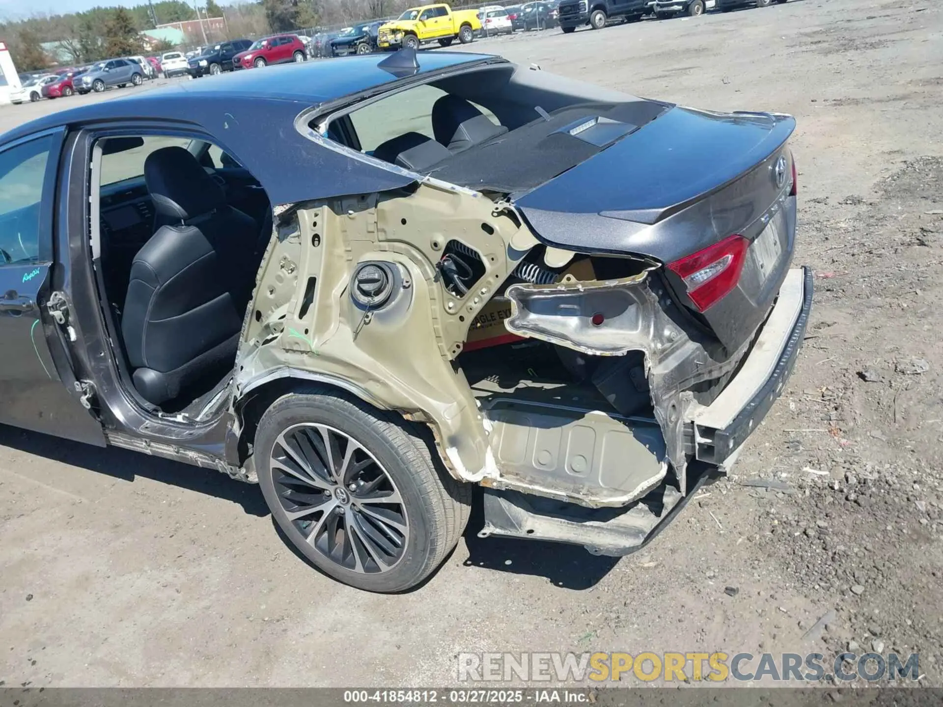 6 fotografías del automóvil dañado 4T1G11AK4LU871803 TOYOTA CAMRY 2020