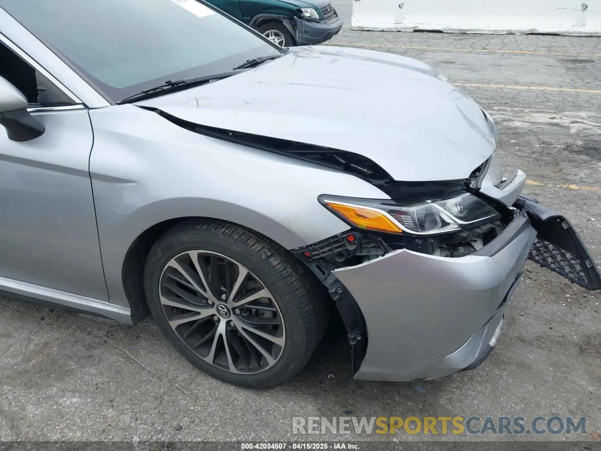 17 fotografías del automóvil dañado 4T1G11AK4LU872773 TOYOTA CAMRY 2020