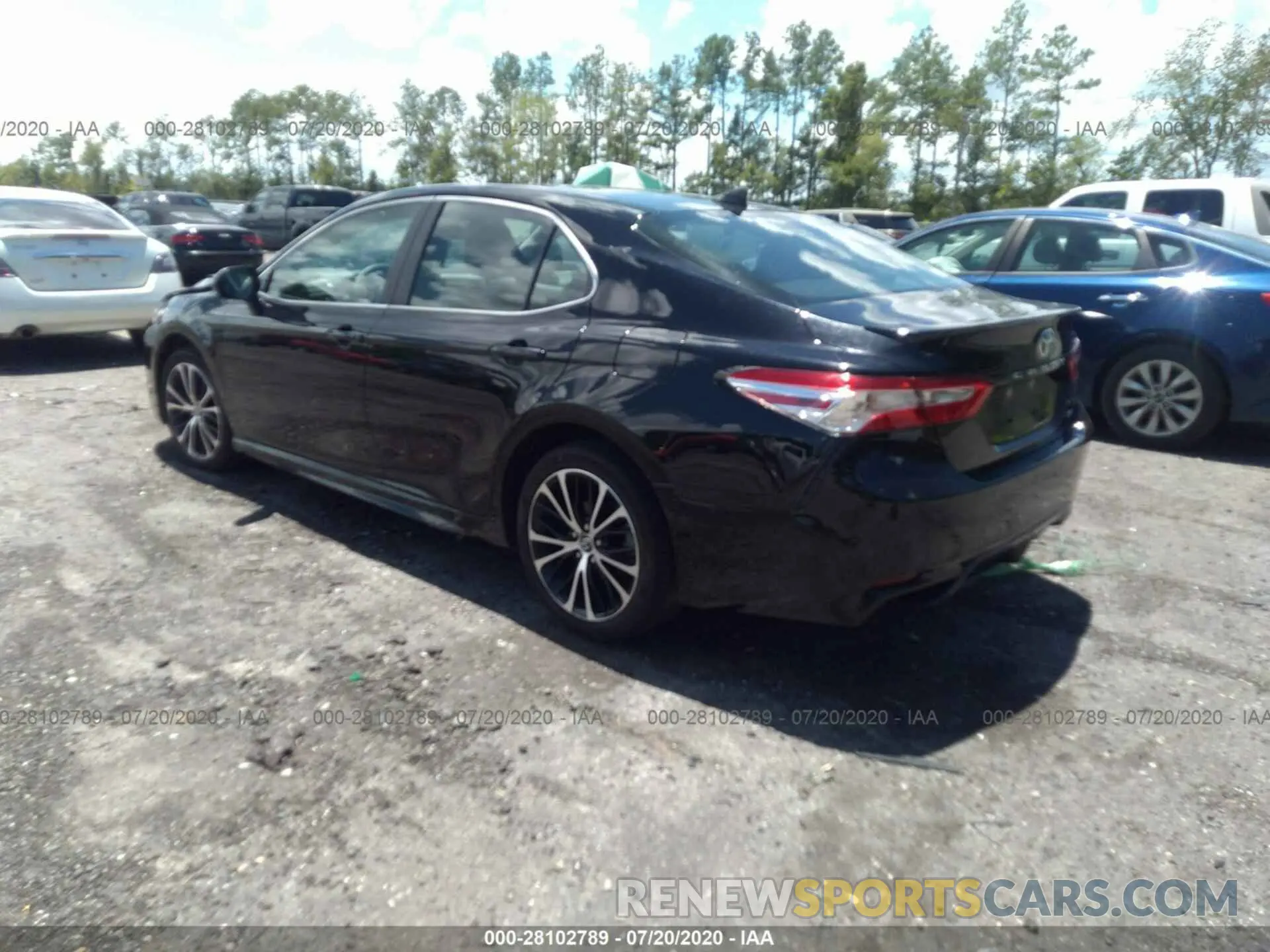 3 fotografías del automóvil dañado 4T1G11AK4LU873938 TOYOTA CAMRY 2020
