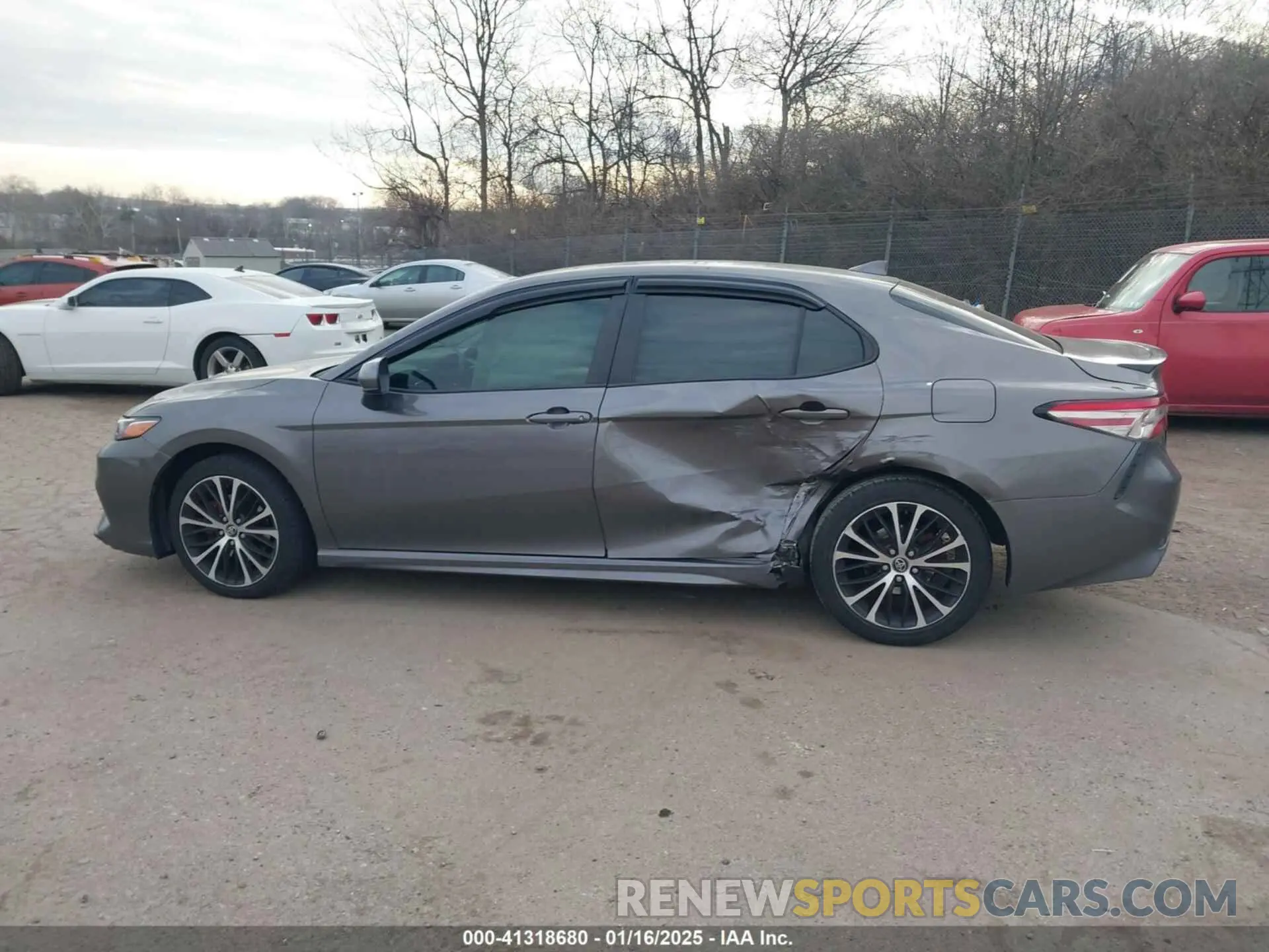 15 fotografías del automóvil dañado 4T1G11AK4LU881375 TOYOTA CAMRY 2020