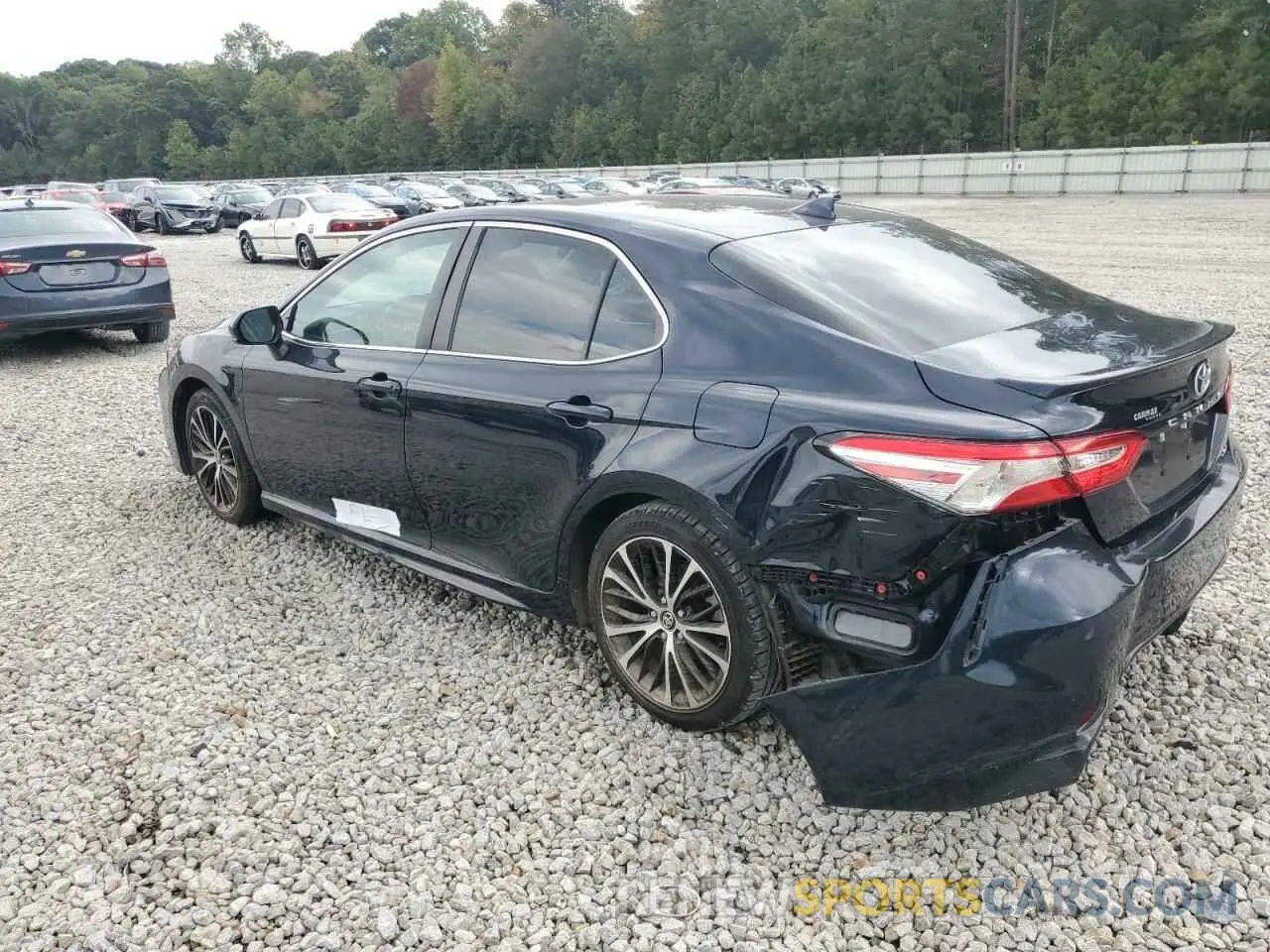 2 fotografías del automóvil dañado 4T1G11AK4LU883448 TOYOTA CAMRY 2020