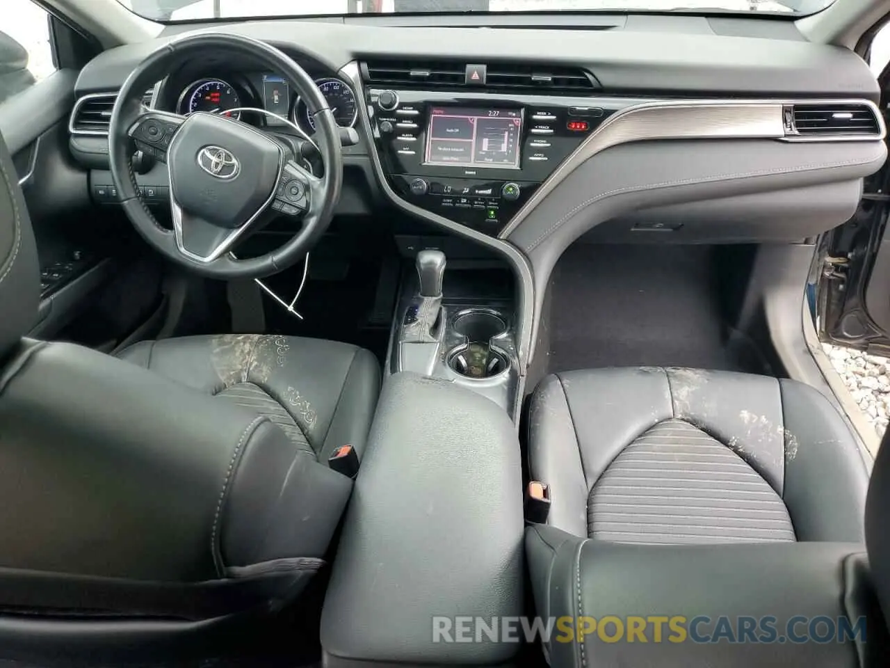 8 fotografías del automóvil dañado 4T1G11AK4LU883448 TOYOTA CAMRY 2020
