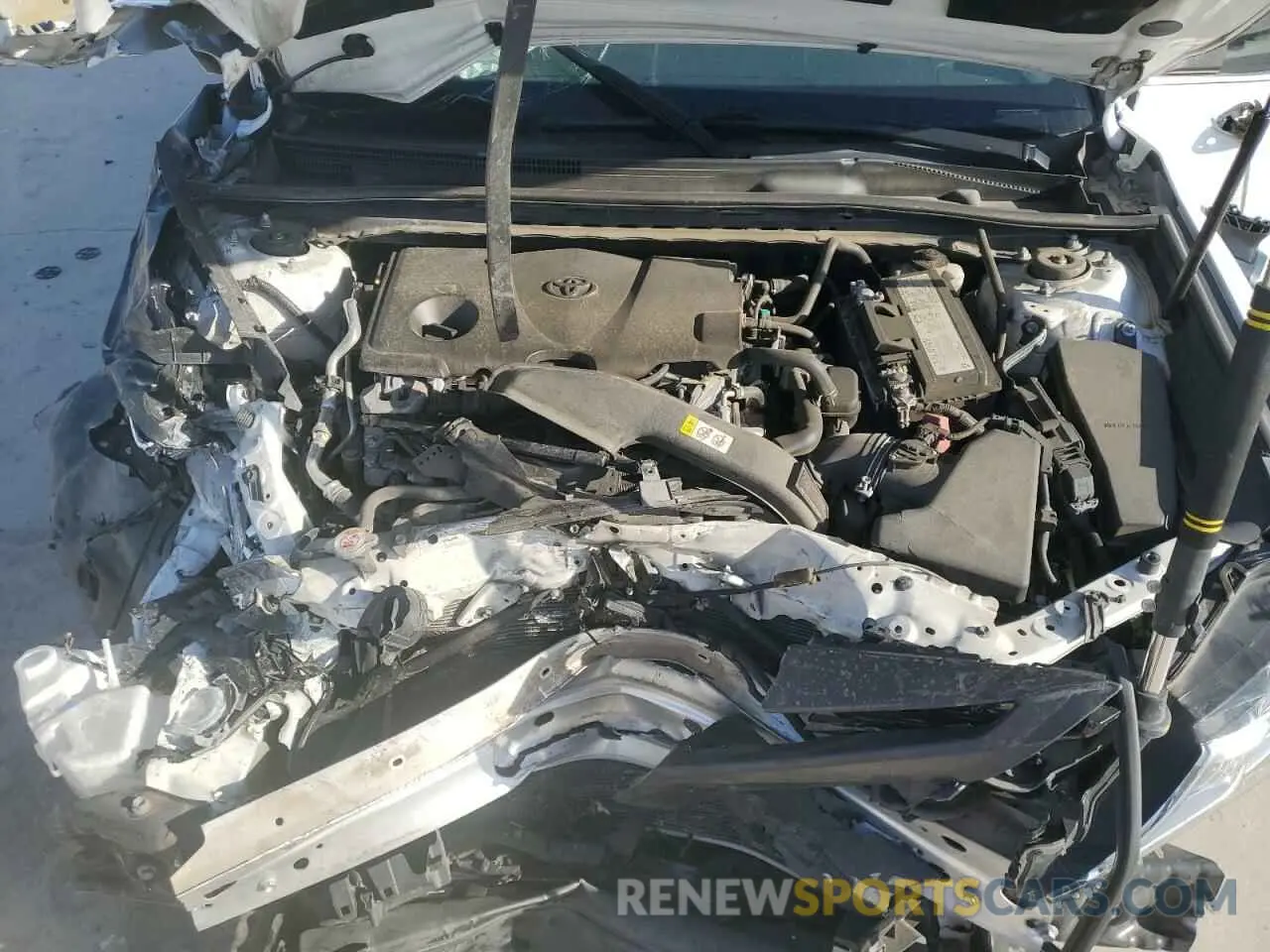 11 fotografías del automóvil dañado 4T1G11AK4LU889329 TOYOTA CAMRY 2020