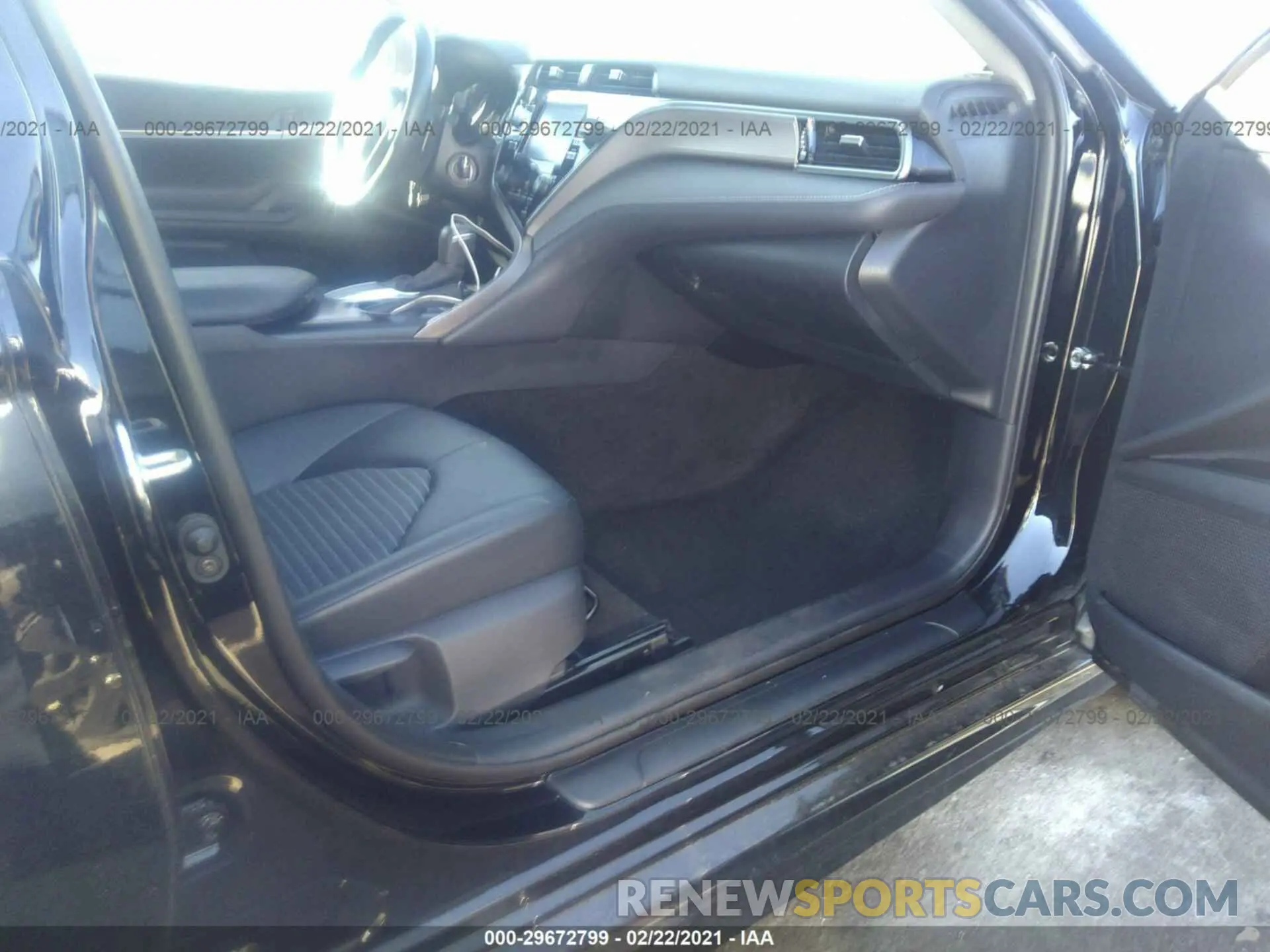 5 fotografías del automóvil dañado 4T1G11AK4LU894840 TOYOTA CAMRY 2020