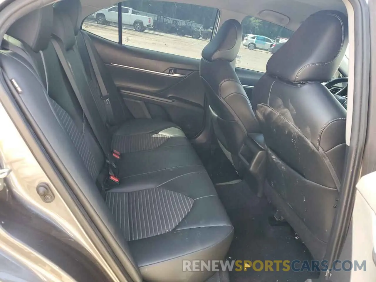 10 fotografías del automóvil dañado 4T1G11AK4LU910048 TOYOTA CAMRY 2020