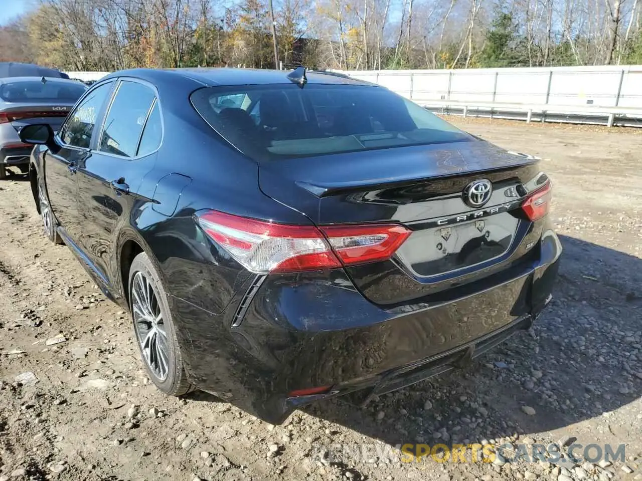 3 fotografías del automóvil dañado 4T1G11AK4LU927593 TOYOTA CAMRY 2020