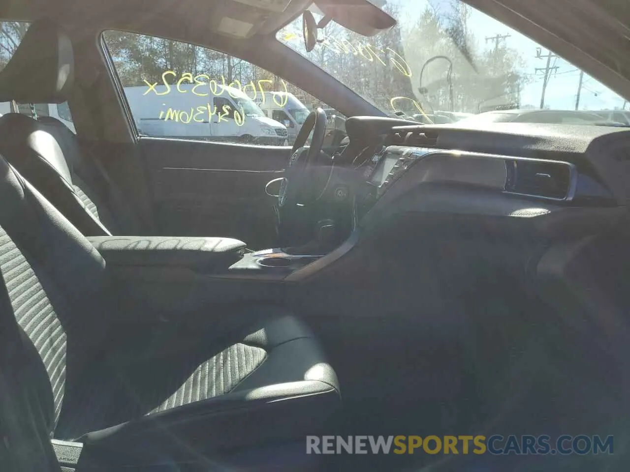 5 fotografías del automóvil dañado 4T1G11AK4LU927593 TOYOTA CAMRY 2020