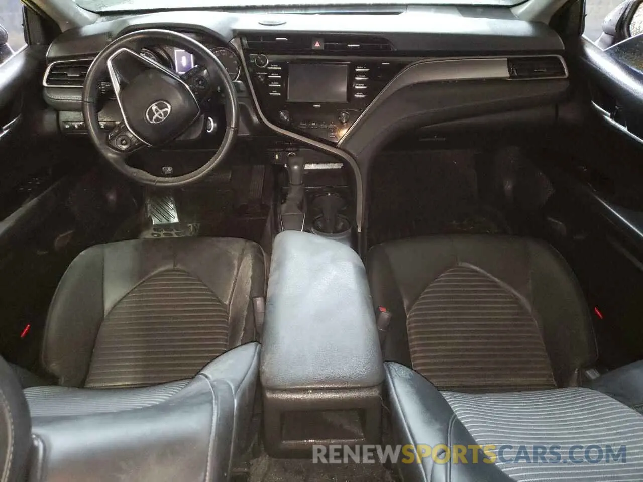 8 fotografías del automóvil dañado 4T1G11AK4LU927738 TOYOTA CAMRY 2020