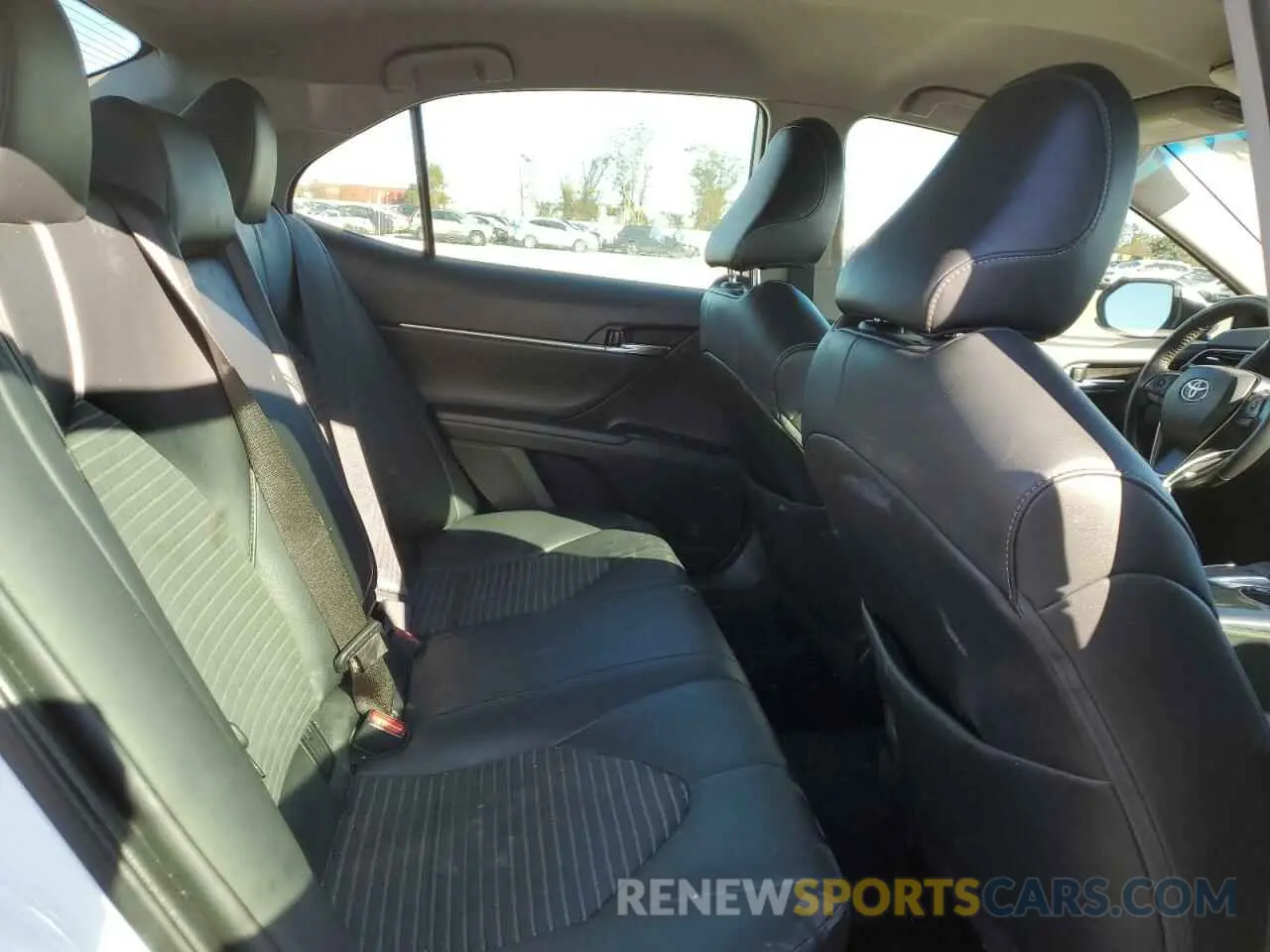 10 fotografías del automóvil dañado 4T1G11AK4LU936505 TOYOTA CAMRY 2020