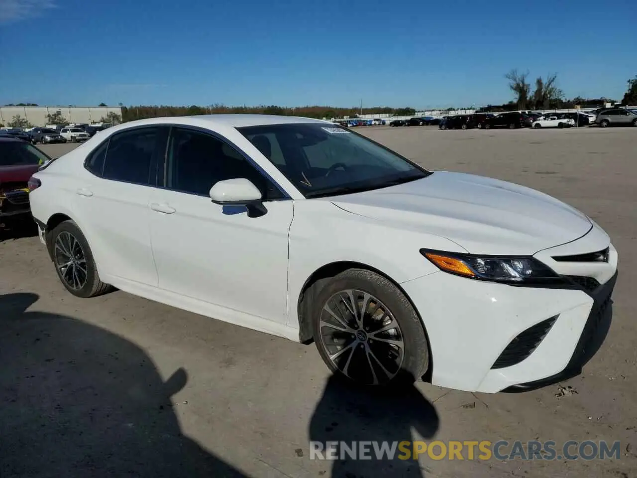 4 fotografías del automóvil dañado 4T1G11AK4LU936505 TOYOTA CAMRY 2020