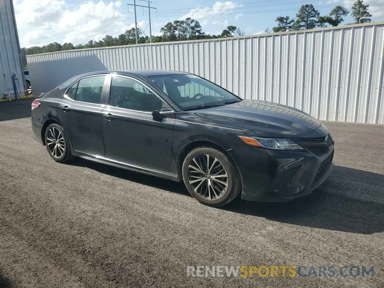 4 fotografías del automóvil dañado 4T1G11AK4LU945270 TOYOTA CAMRY 2020