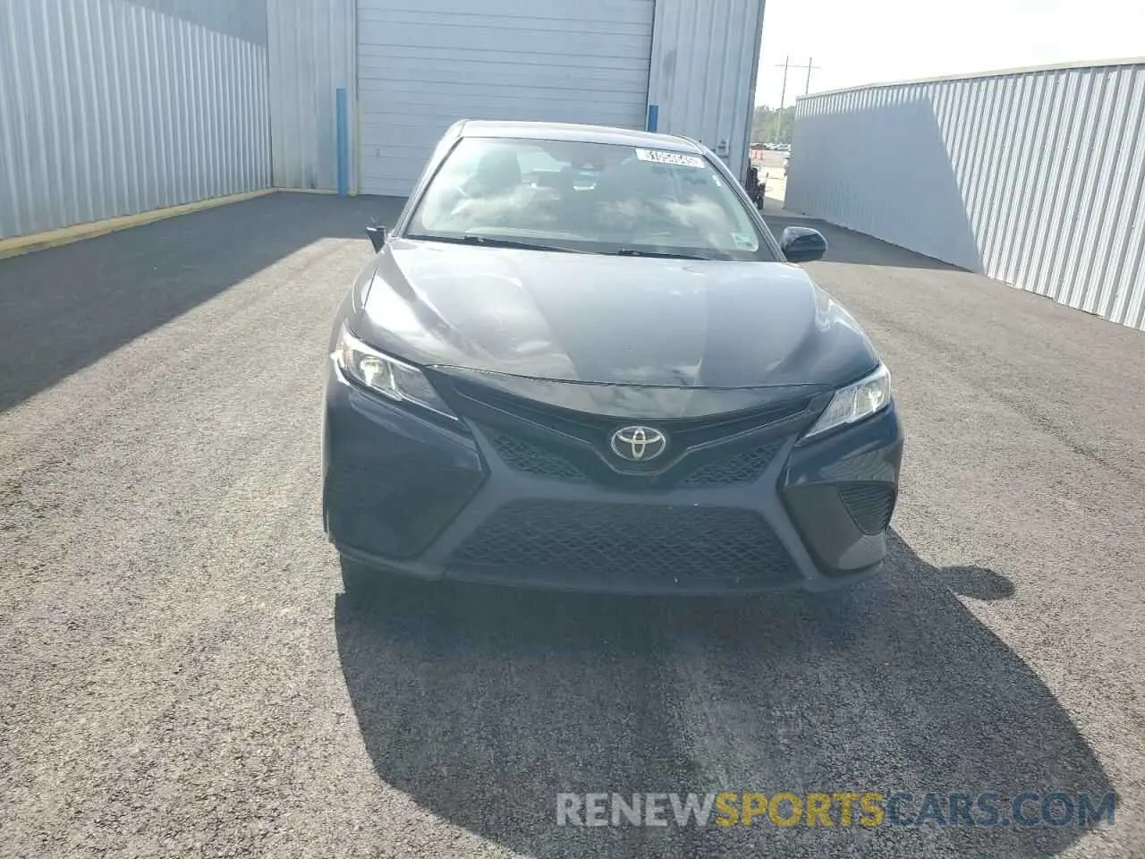 5 fotografías del automóvil dañado 4T1G11AK4LU945270 TOYOTA CAMRY 2020