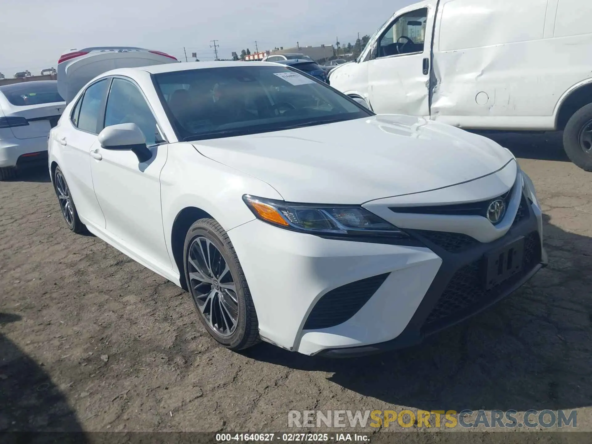 1 fotografías del automóvil dañado 4T1G11AK4LU973926 TOYOTA CAMRY 2020