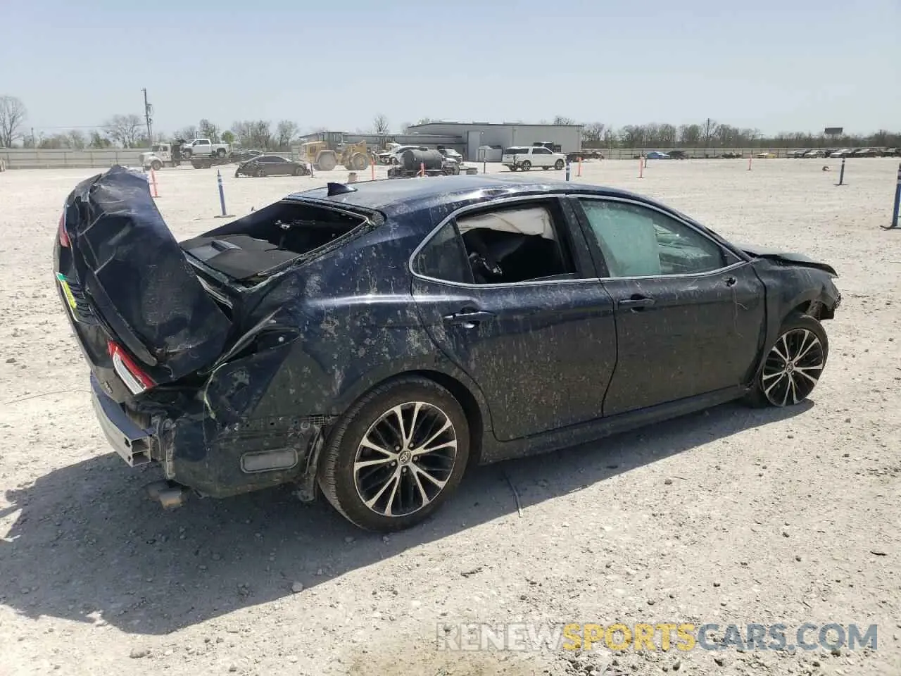3 fotografías del automóvil dañado 4T1G11AK4LU987972 TOYOTA CAMRY 2020