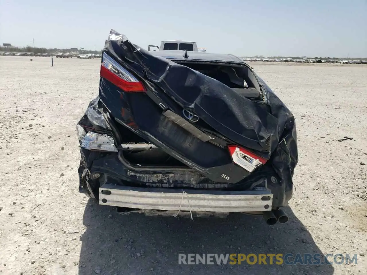 6 fotografías del automóvil dañado 4T1G11AK4LU987972 TOYOTA CAMRY 2020