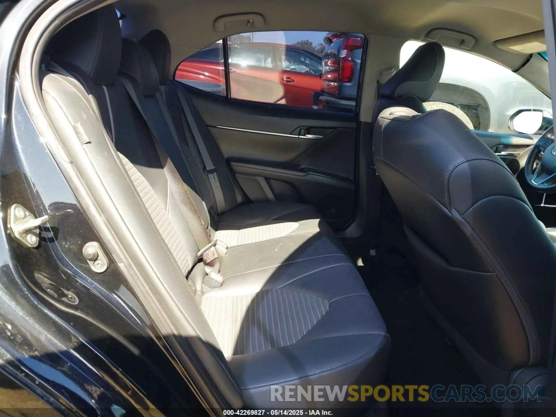 8 fotografías del automóvil dañado 4T1G11AK5LU309456 TOYOTA CAMRY 2020