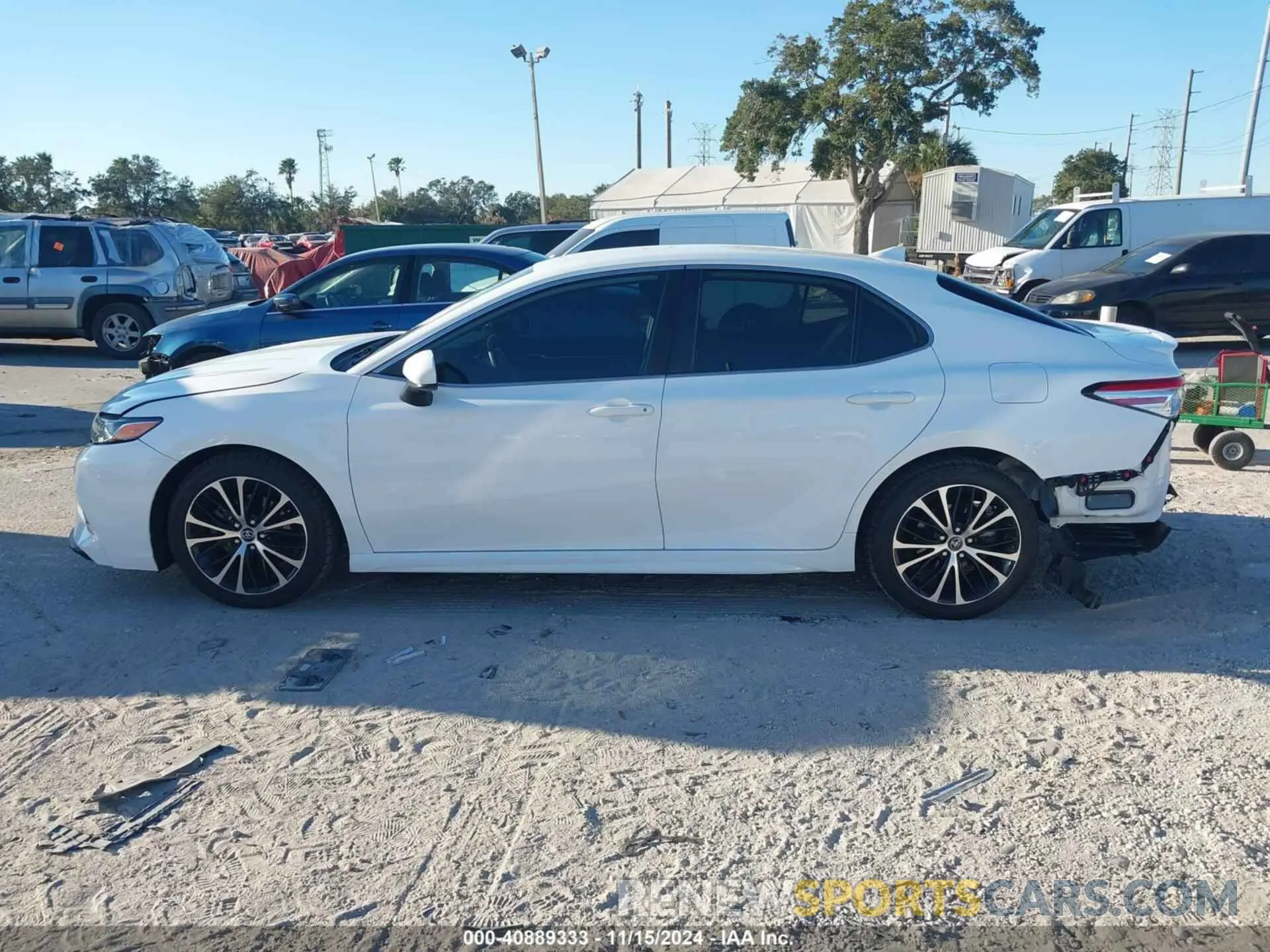 14 fotografías del automóvil dañado 4T1G11AK5LU310249 TOYOTA CAMRY 2020