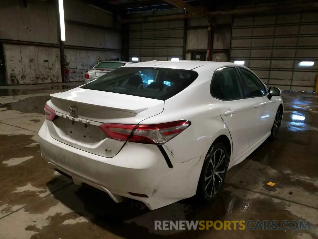 4 fotografías del automóvil dañado 4T1G11AK5LU331117 TOYOTA CAMRY 2020