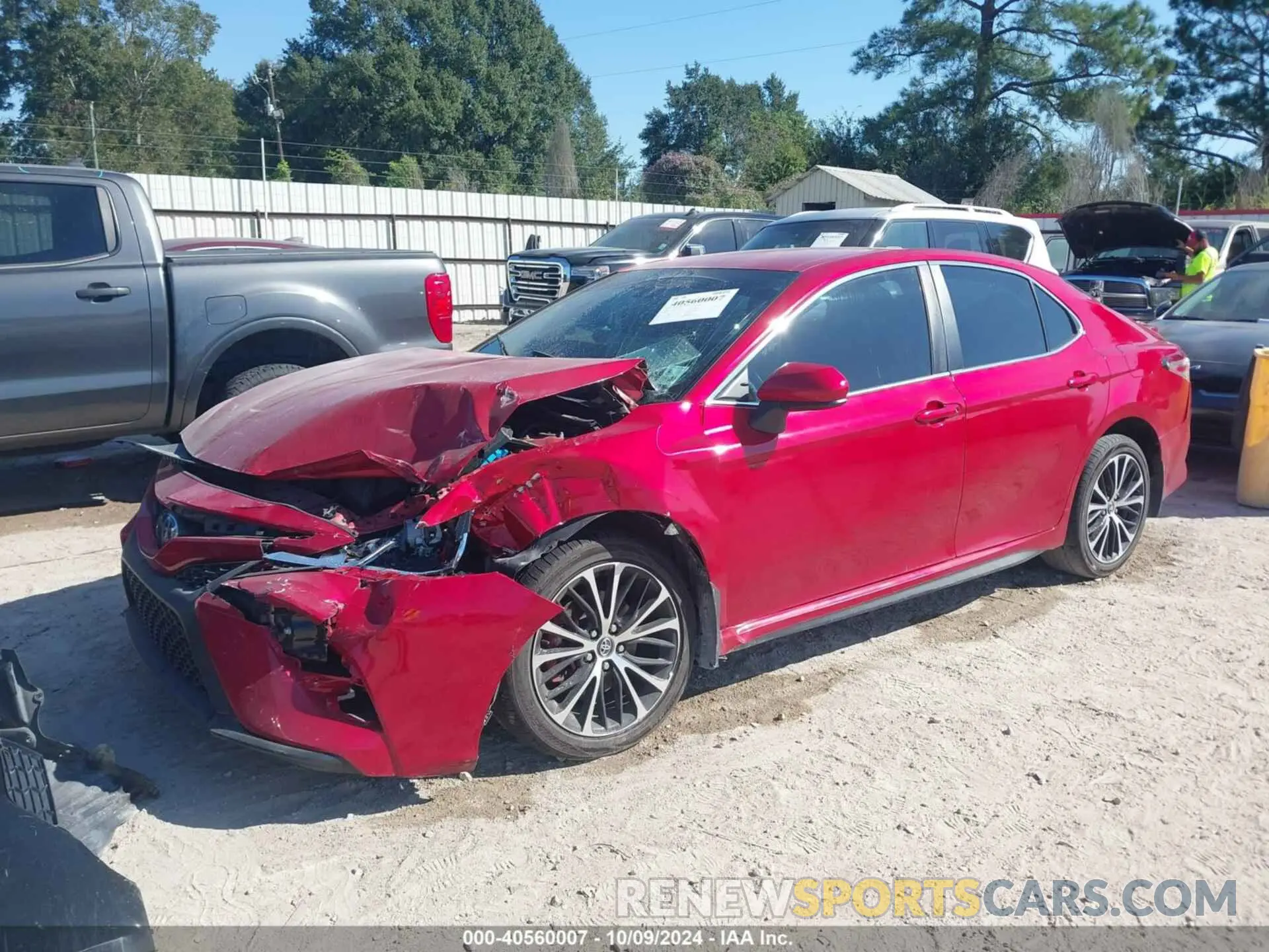2 fotografías del automóvil dañado 4T1G11AK5LU336351 TOYOTA CAMRY 2020
