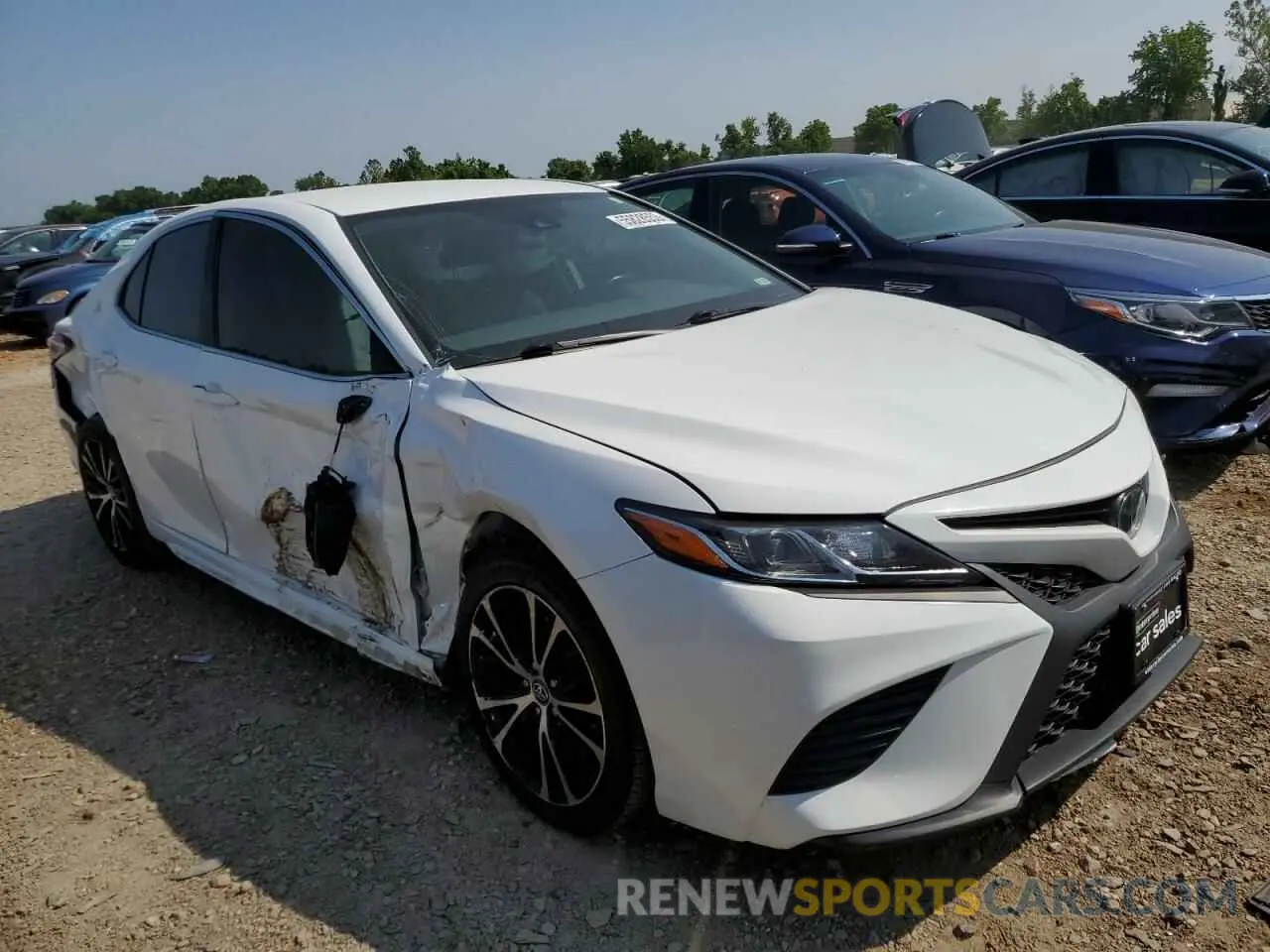4 fotografías del automóvil dañado 4T1G11AK5LU347236 TOYOTA CAMRY 2020