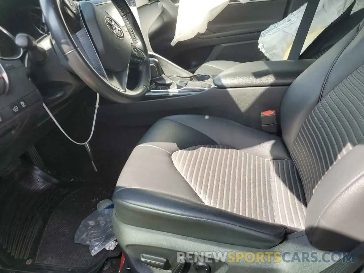 7 fotografías del automóvil dañado 4T1G11AK5LU347236 TOYOTA CAMRY 2020