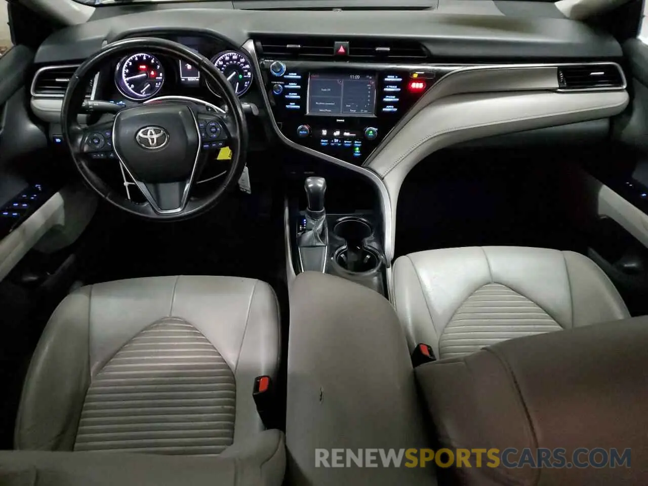 8 fotografías del automóvil dañado 4T1G11AK5LU357572 TOYOTA CAMRY 2020