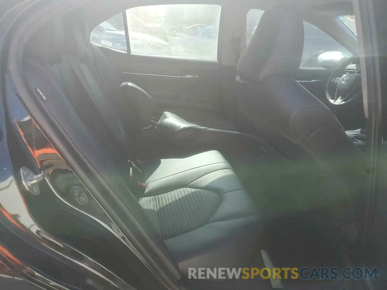 10 fotografías del automóvil dañado 4T1G11AK5LU365753 TOYOTA CAMRY 2020