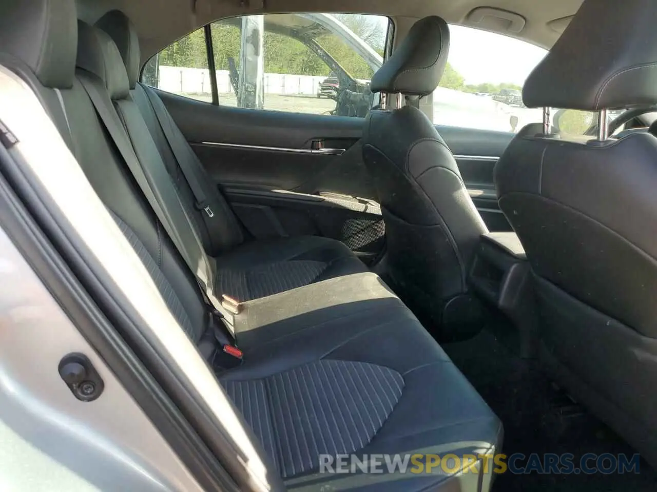 10 fotografías del automóvil dañado 4T1G11AK5LU388076 TOYOTA CAMRY 2020