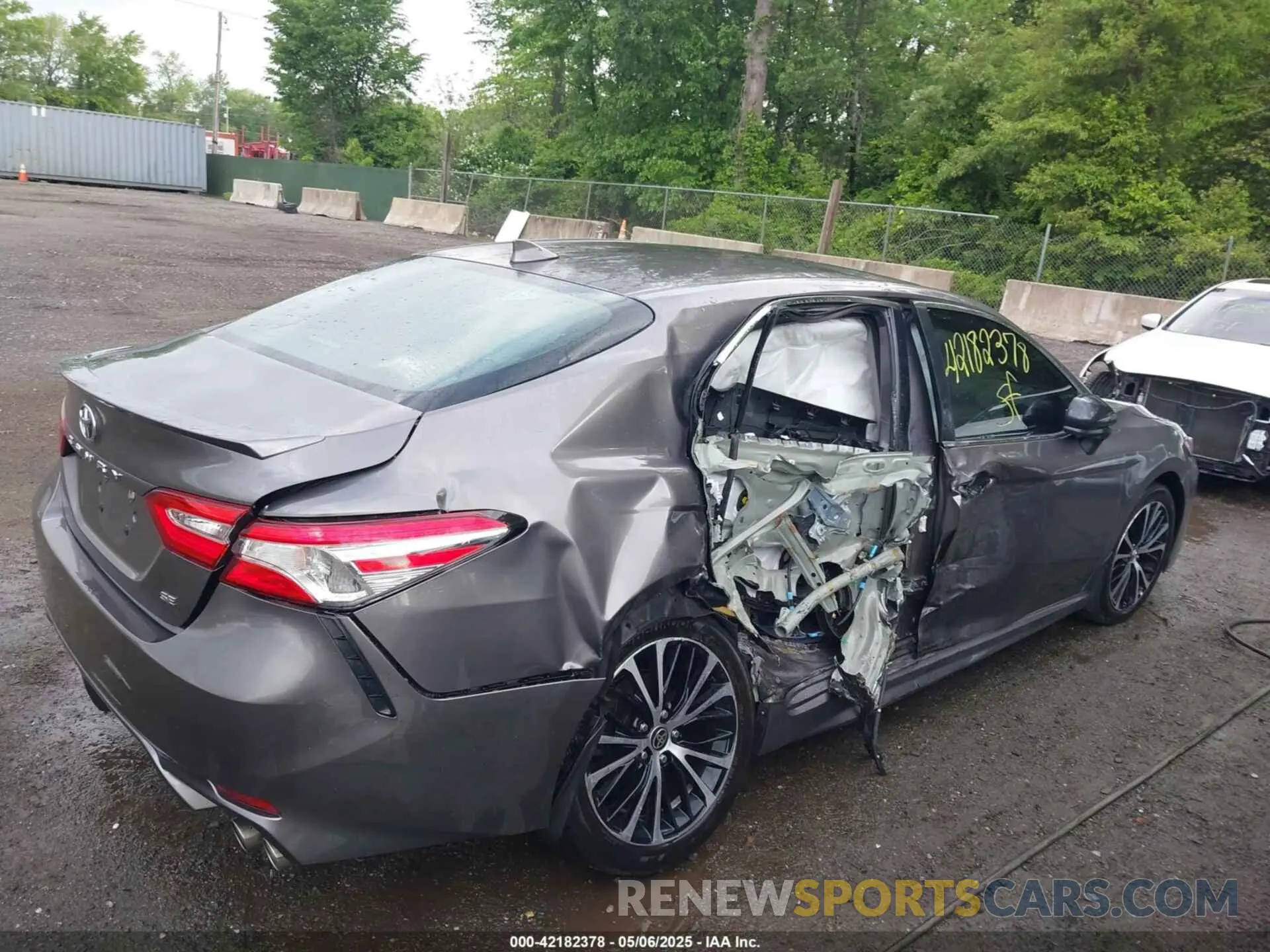6 fotografías del automóvil dañado 4T1G11AK5LU395447 TOYOTA CAMRY 2020
