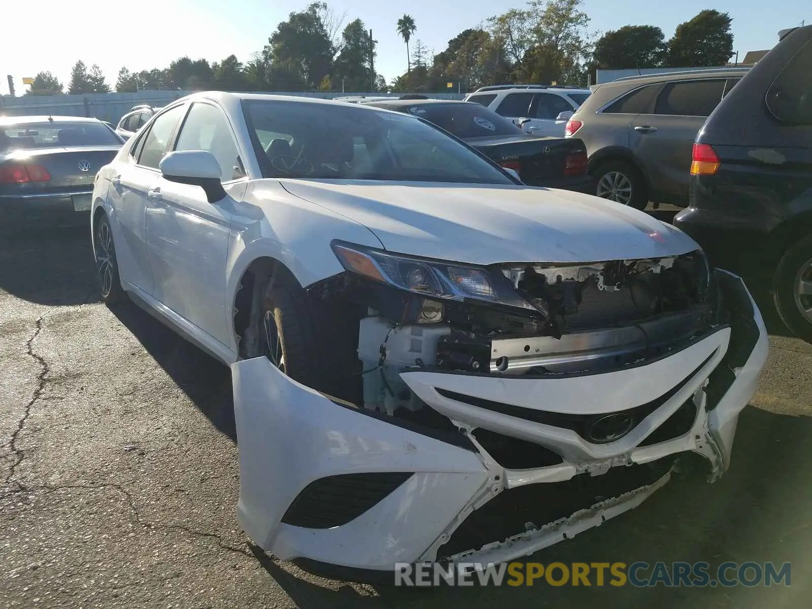 1 fotografías del automóvil dañado 4T1G11AK5LU864908 TOYOTA CAMRY 2020