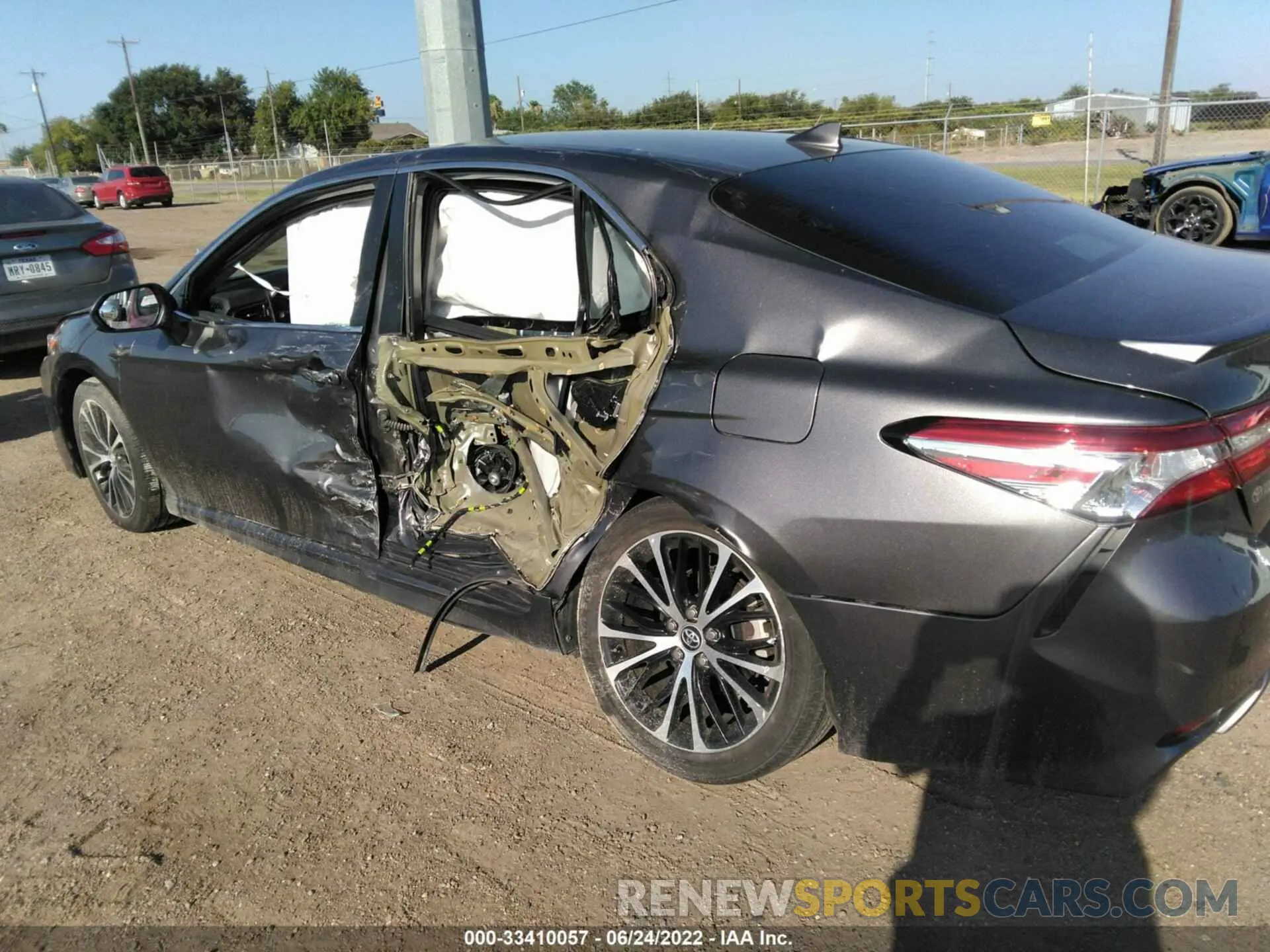6 fotografías del automóvil dañado 4T1G11AK5LU891459 TOYOTA CAMRY 2020