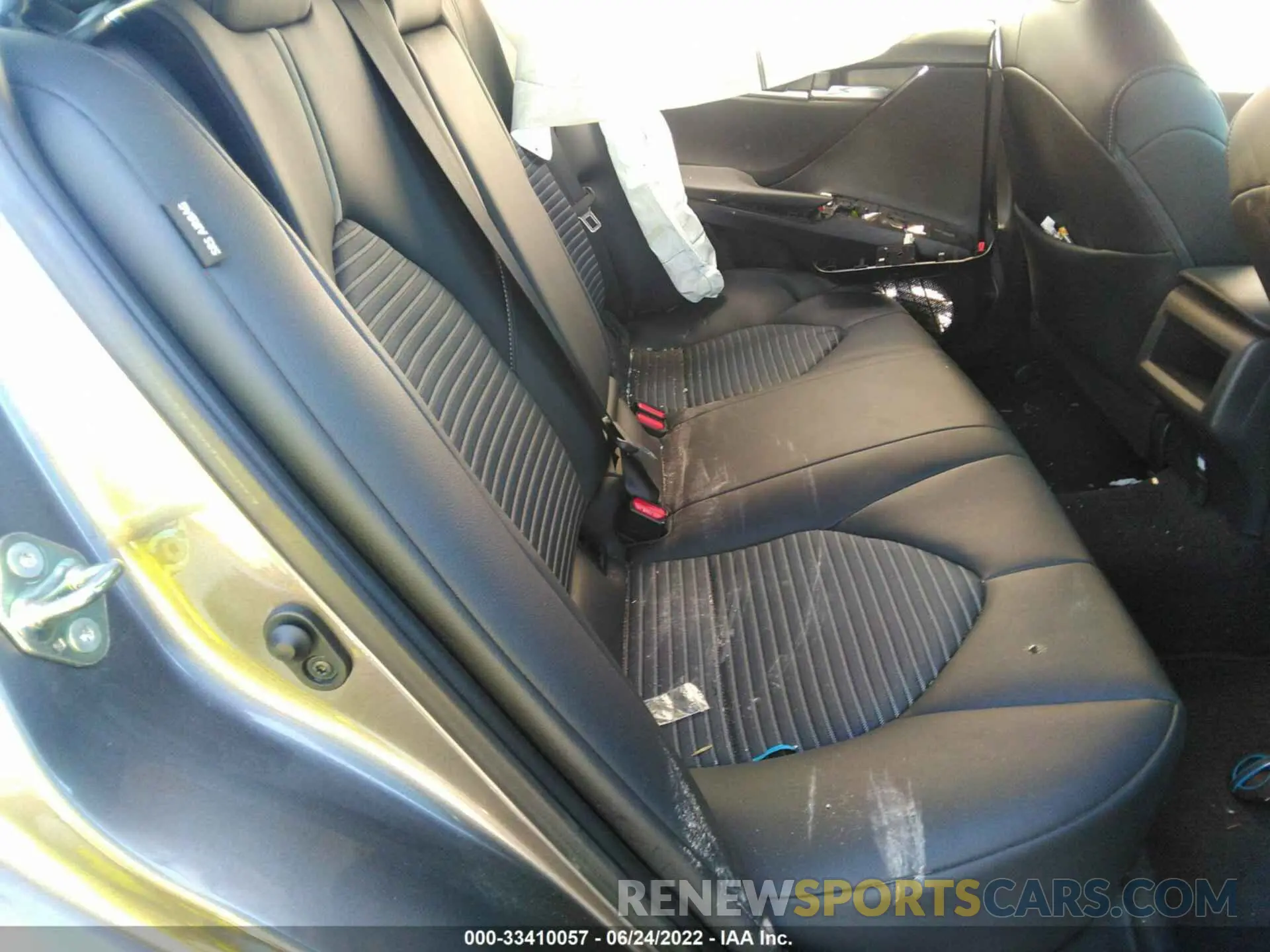 8 fotografías del automóvil dañado 4T1G11AK5LU891459 TOYOTA CAMRY 2020