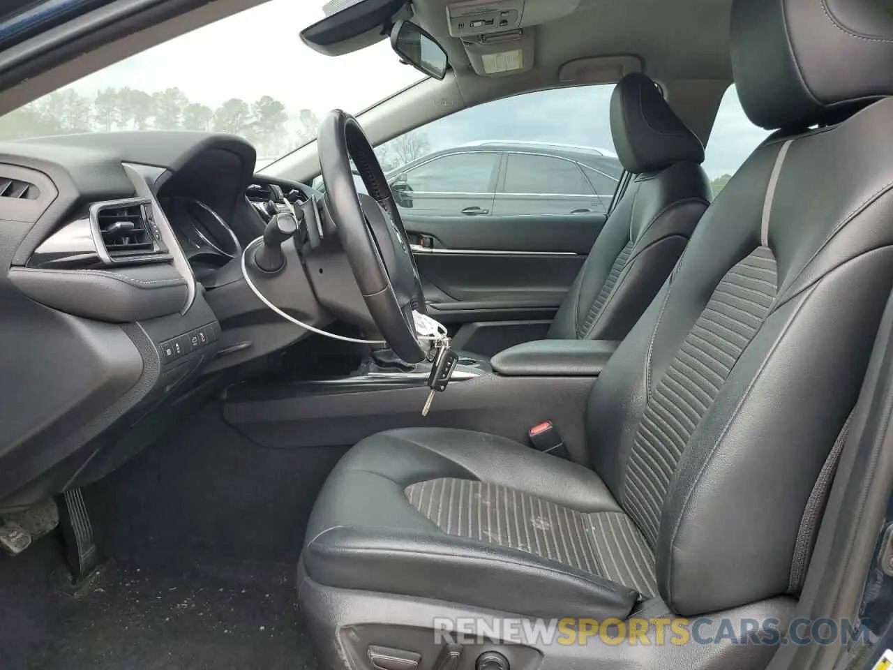 7 fotografías del automóvil dañado 4T1G11AK5LU893535 TOYOTA CAMRY 2020