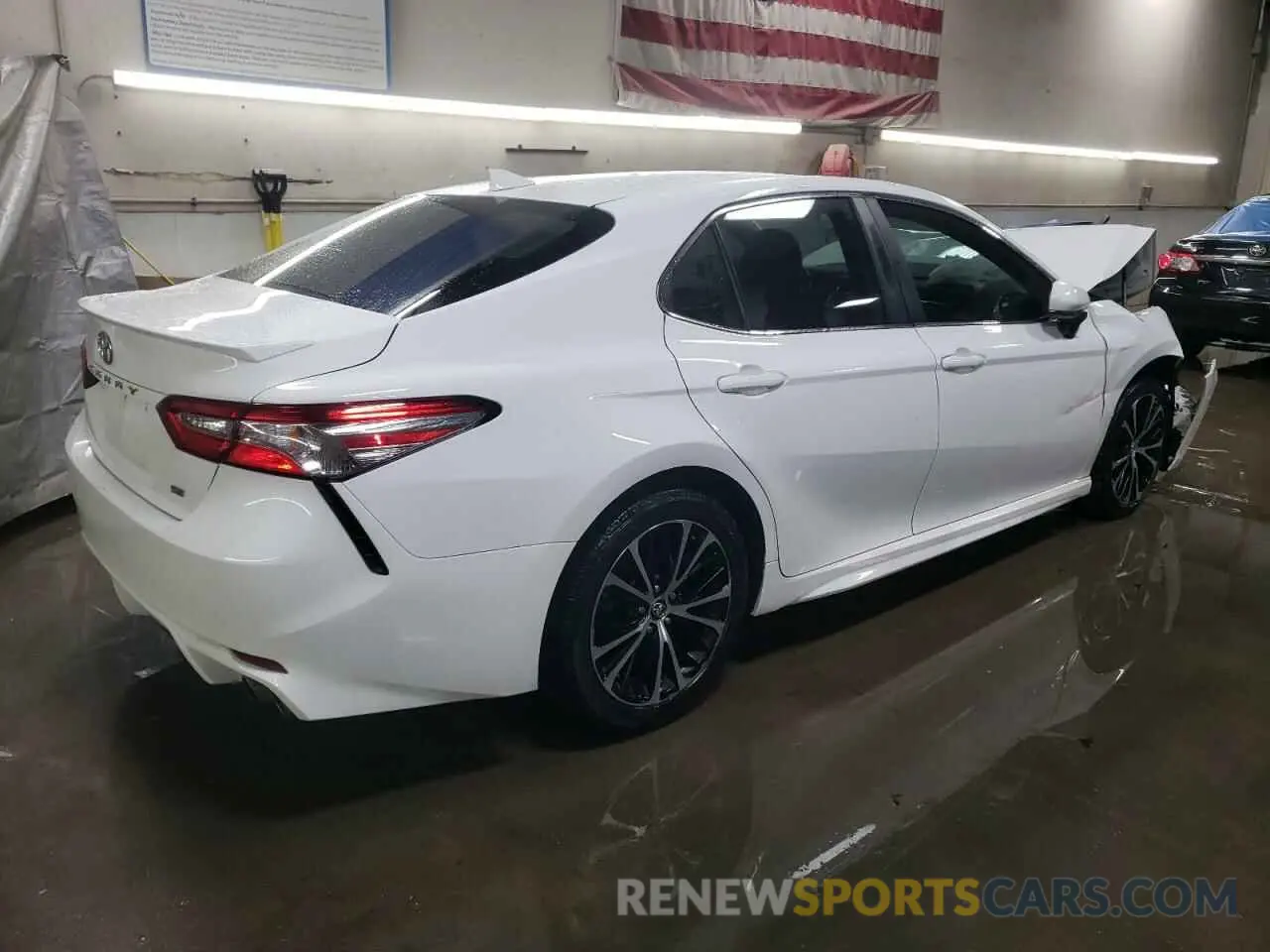 3 fotografías del automóvil dañado 4T1G11AK5LU893759 TOYOTA CAMRY 2020