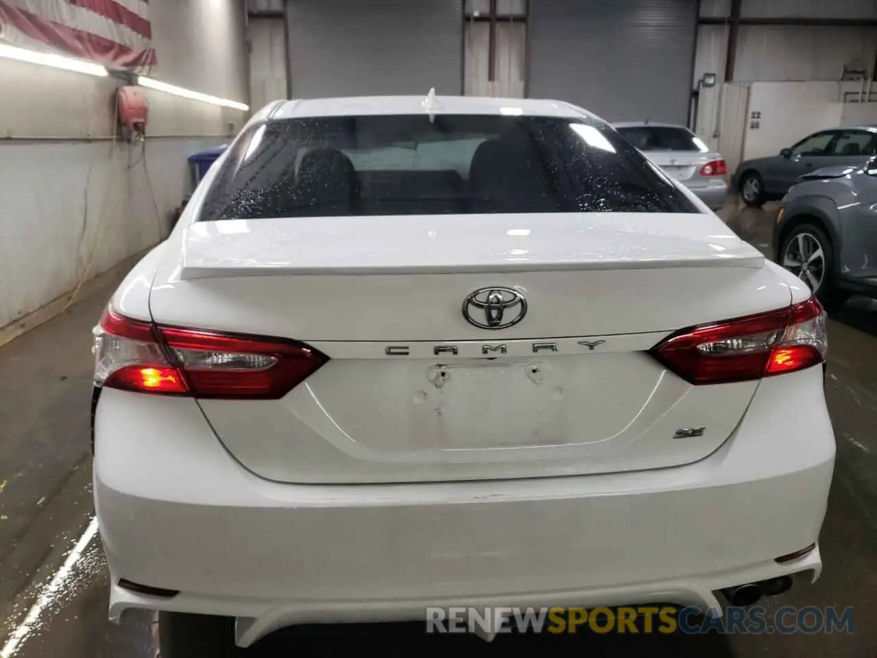 6 fotografías del automóvil dañado 4T1G11AK5LU893759 TOYOTA CAMRY 2020