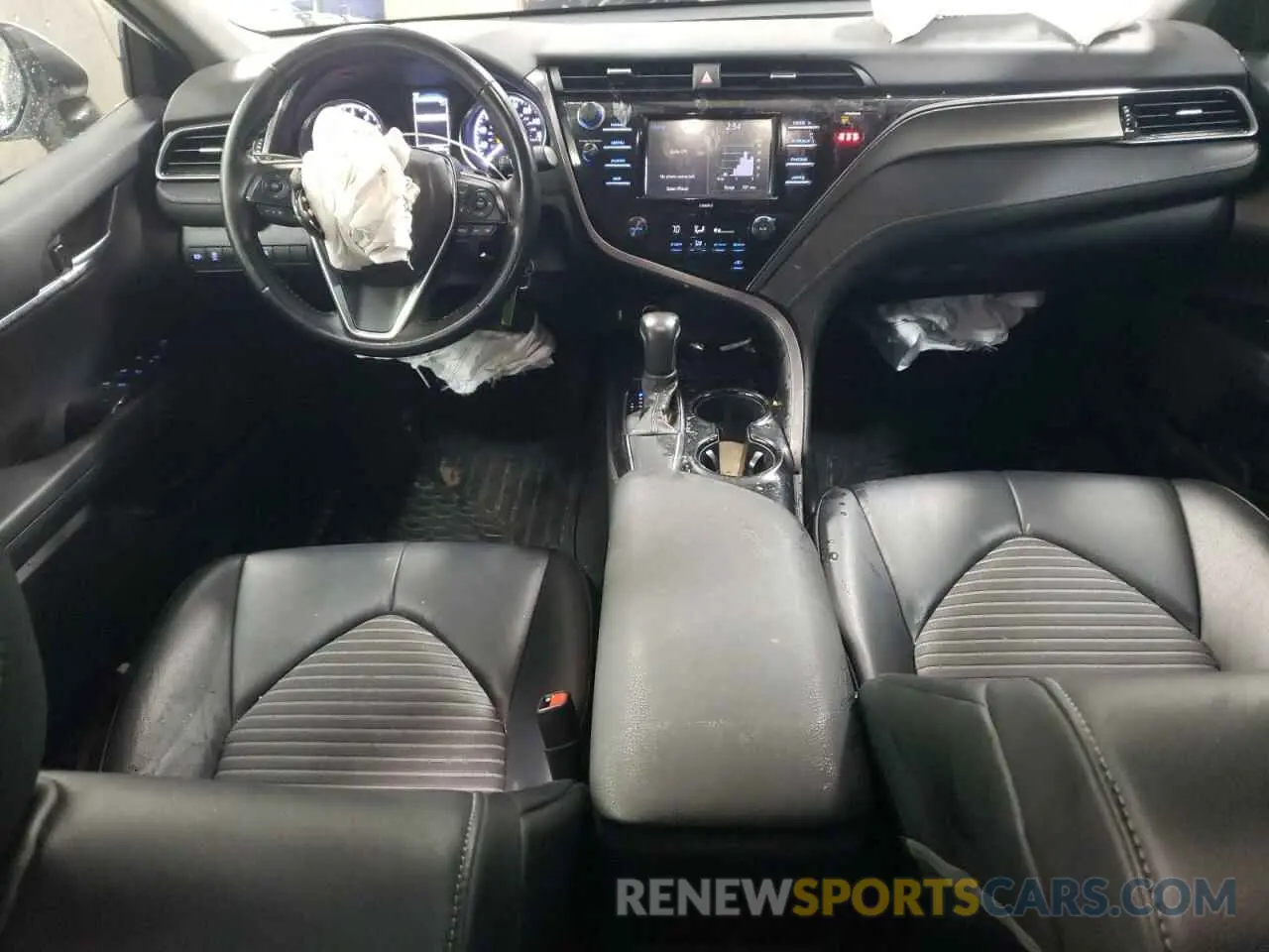 8 fotografías del automóvil dañado 4T1G11AK5LU893759 TOYOTA CAMRY 2020