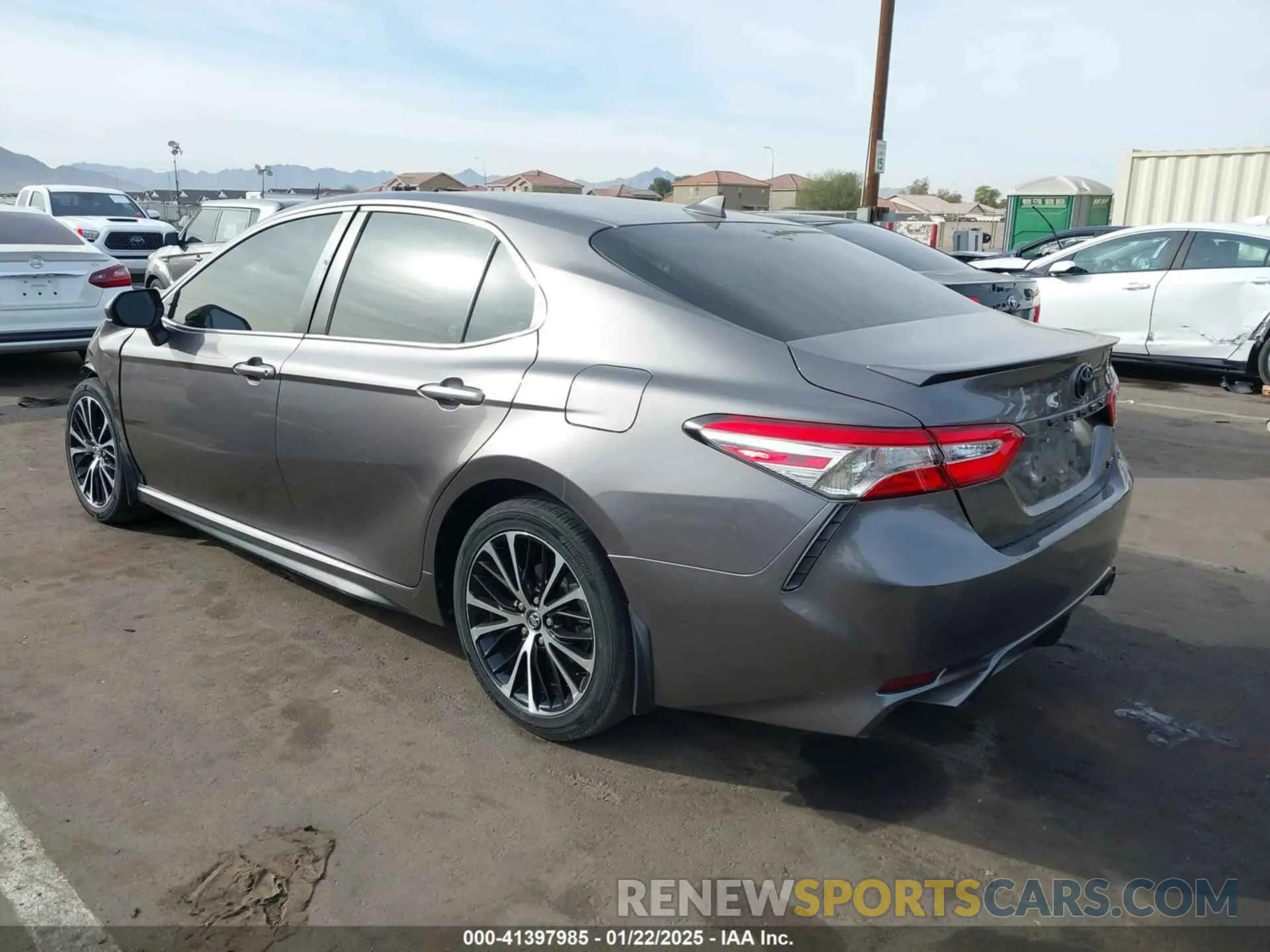 3 fotografías del automóvil dañado 4T1G11AK5LU908308 TOYOTA CAMRY 2020
