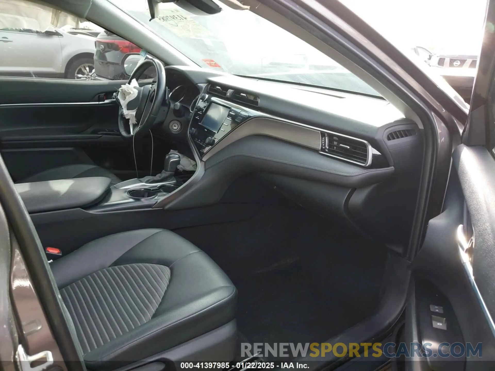 5 fotografías del automóvil dañado 4T1G11AK5LU908308 TOYOTA CAMRY 2020