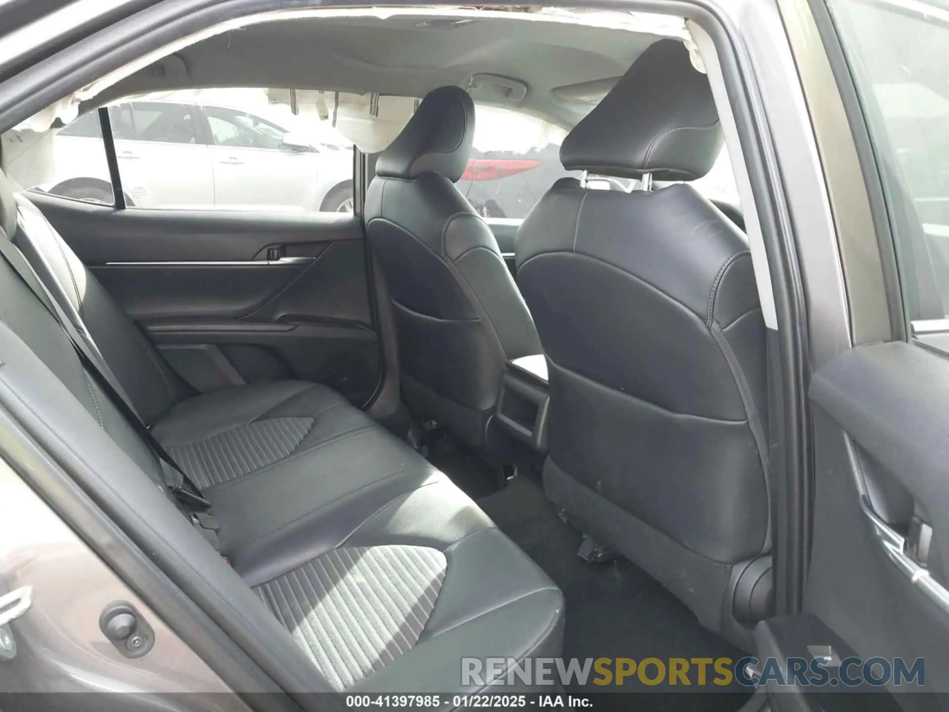 8 fotografías del automóvil dañado 4T1G11AK5LU908308 TOYOTA CAMRY 2020