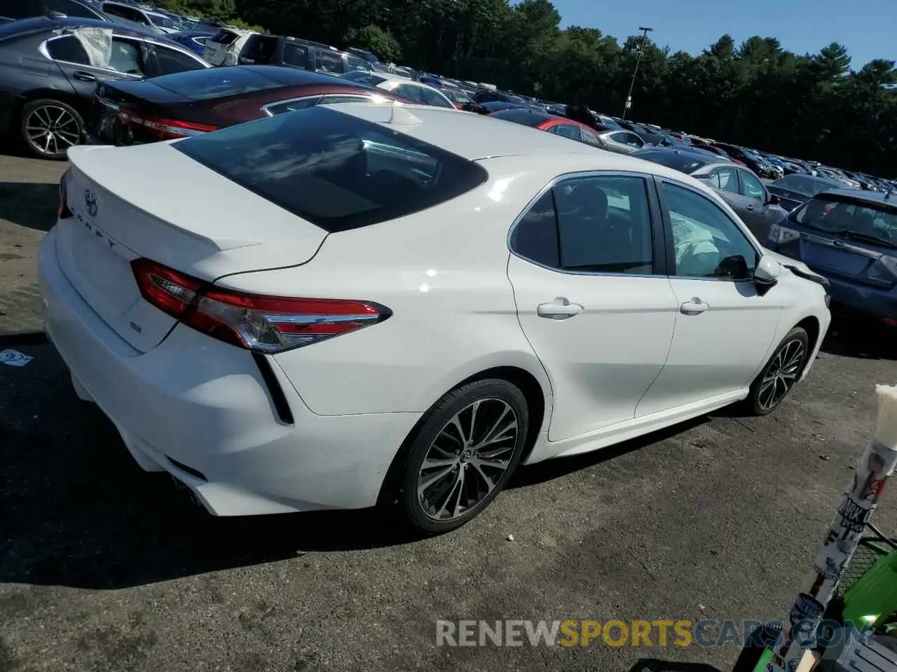 3 fotografías del automóvil dañado 4T1G11AK5LU908745 TOYOTA CAMRY 2020