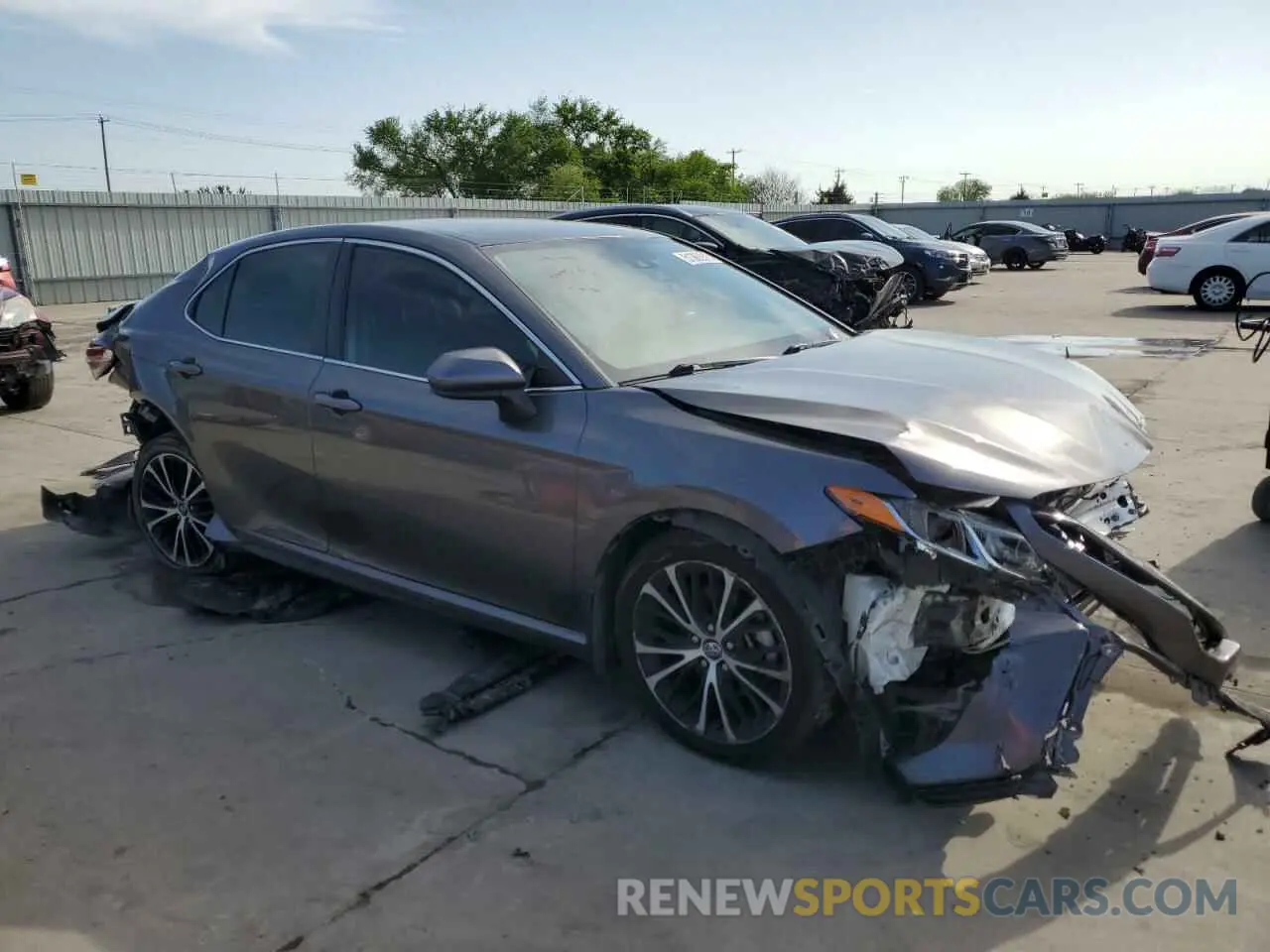 4 fotografías del automóvil dañado 4T1G11AK5LU932592 TOYOTA CAMRY 2020