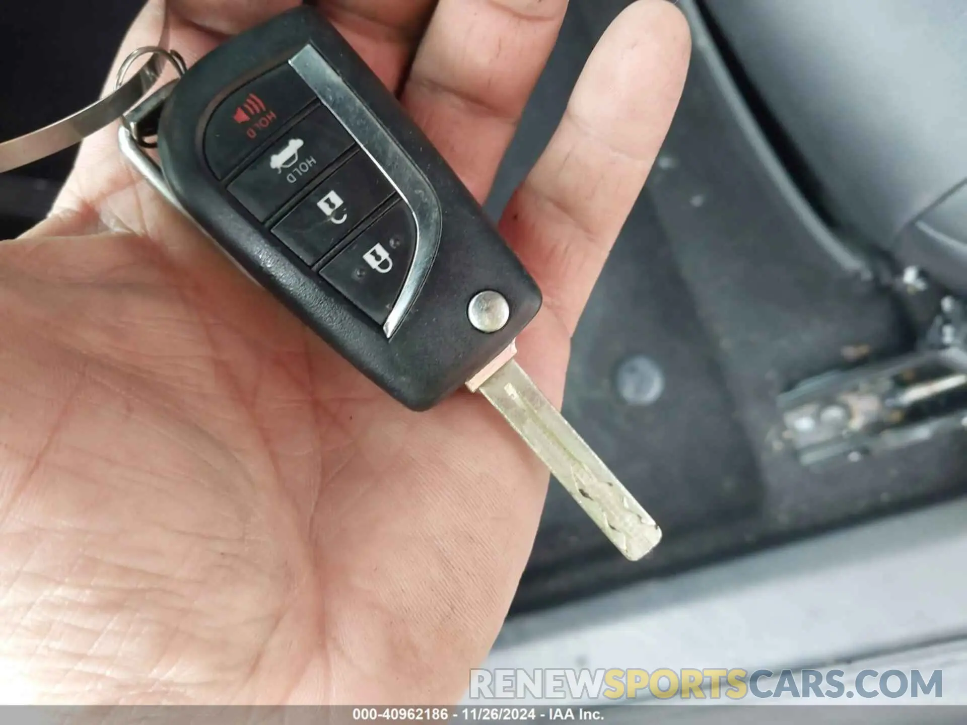 11 fotografías del automóvil dañado 4T1G11AK5LU945729 TOYOTA CAMRY 2020