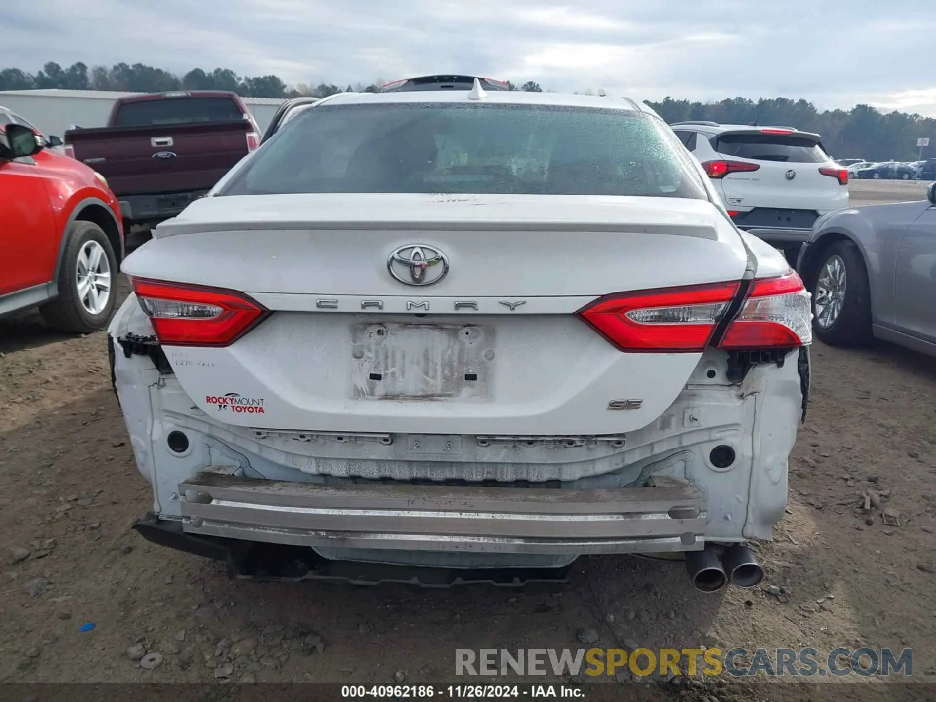 16 fotografías del automóvil dañado 4T1G11AK5LU945729 TOYOTA CAMRY 2020
