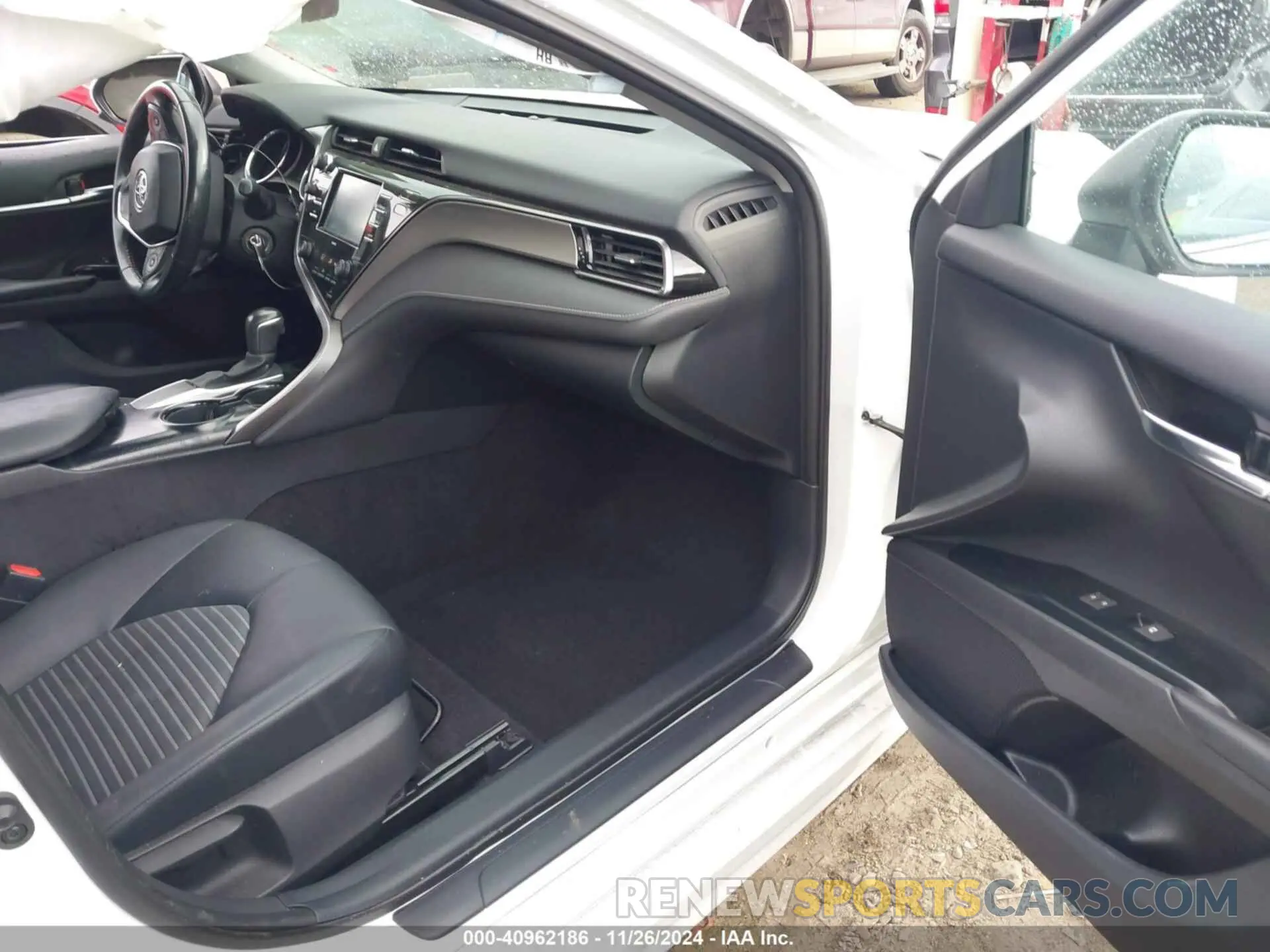 5 fotografías del automóvil dañado 4T1G11AK5LU945729 TOYOTA CAMRY 2020